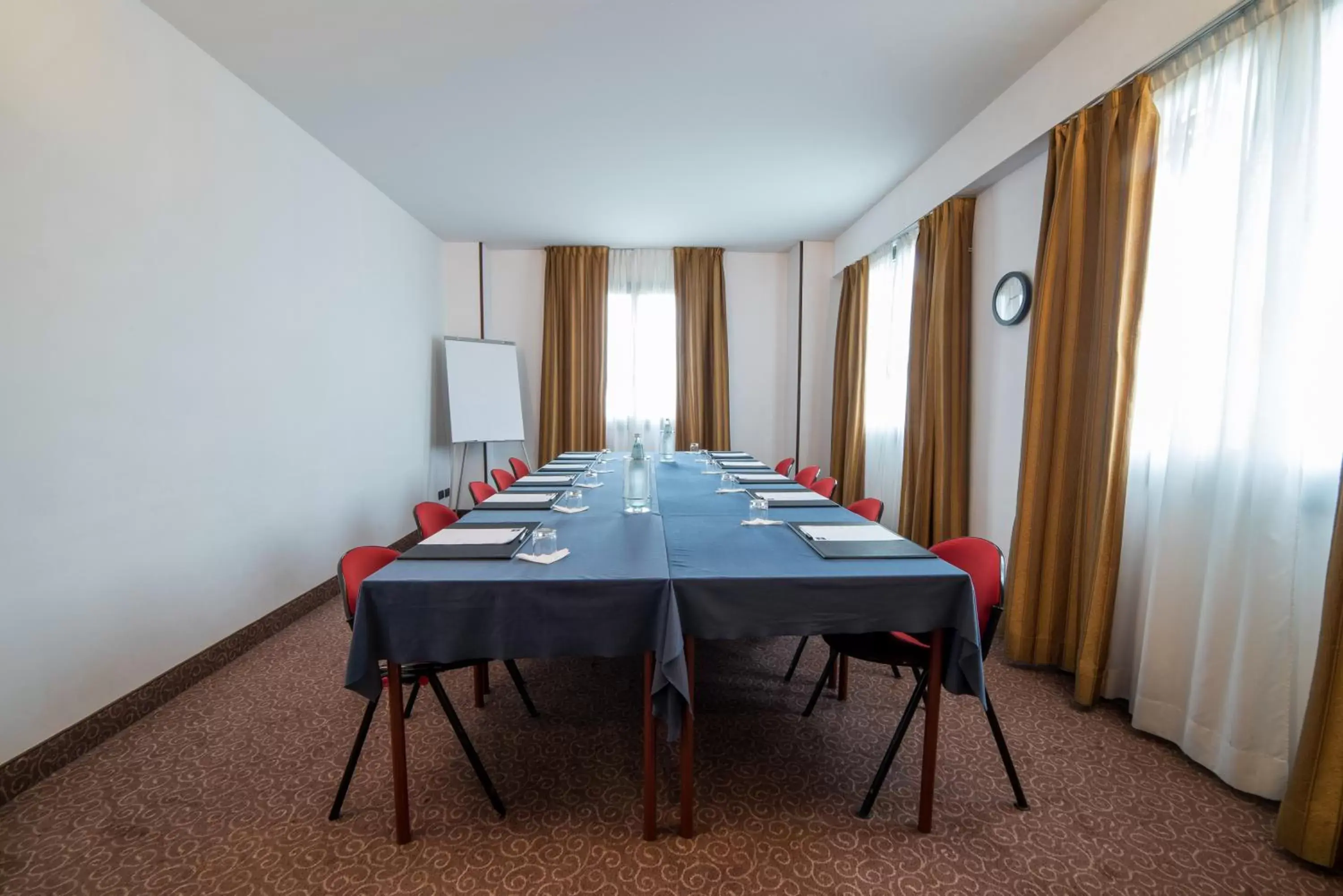 Meeting/conference room in Idea Hotel Piacenza