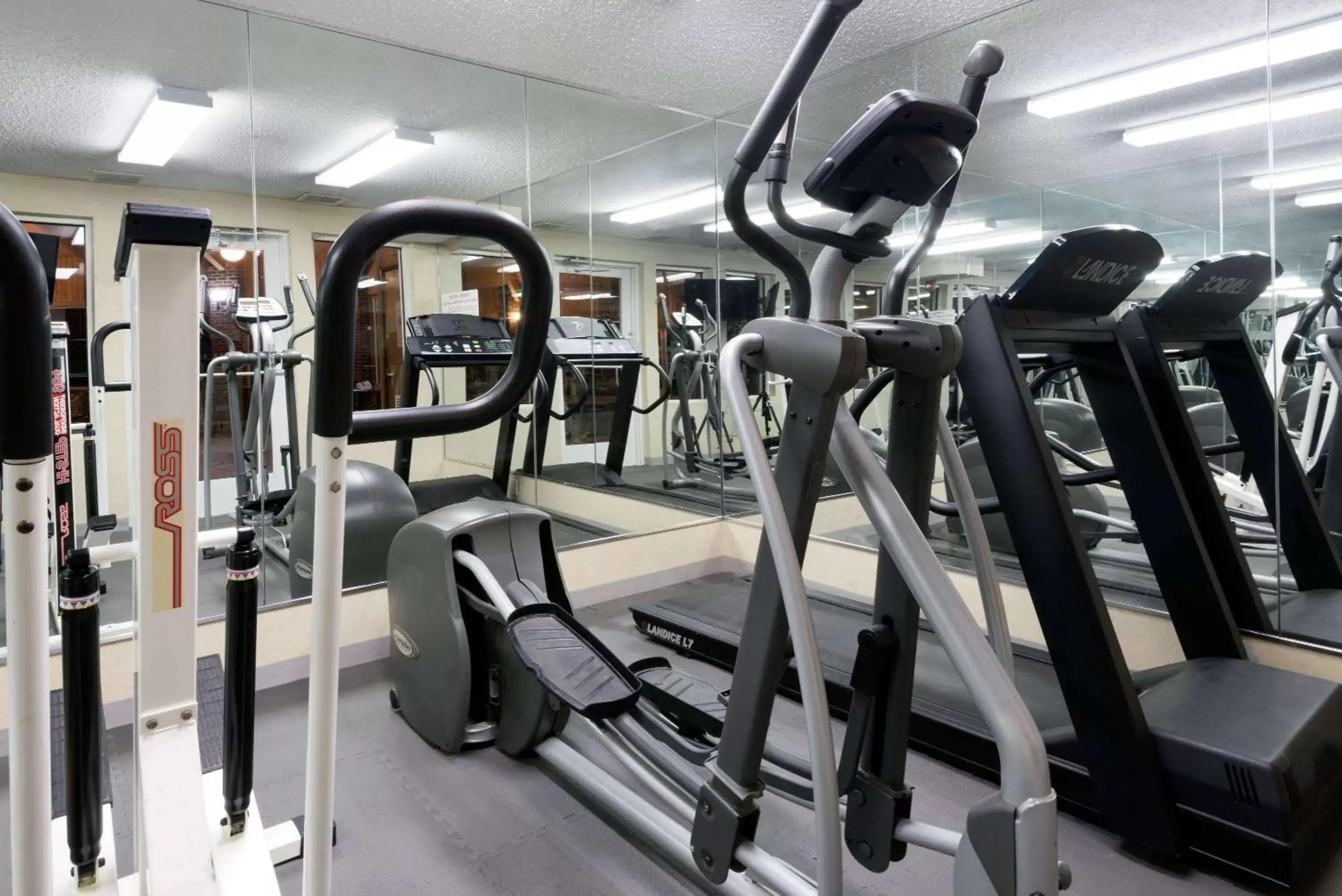 Fitness centre/facilities, Fitness Center/Facilities in Baymont by Wyndham Columbus/Rickenbacker