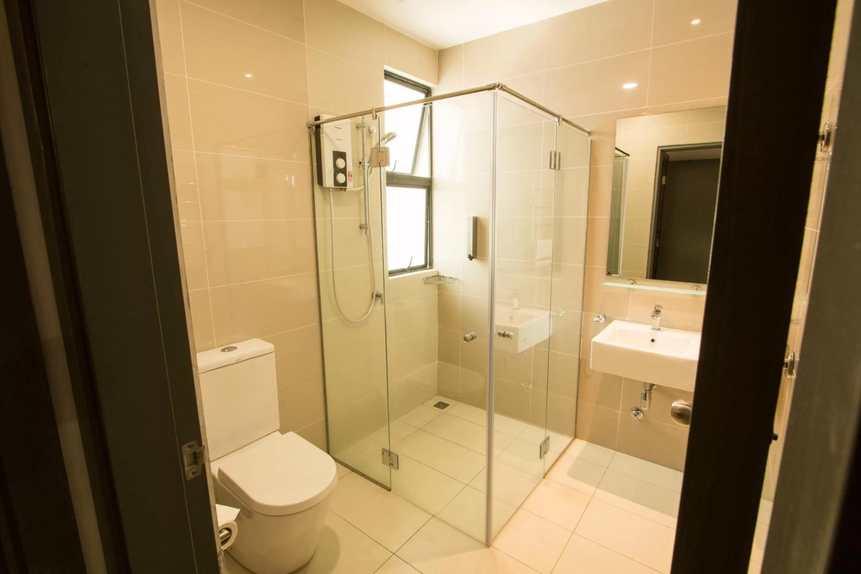 Bathroom in AZ Hotel & Serviced Apartments