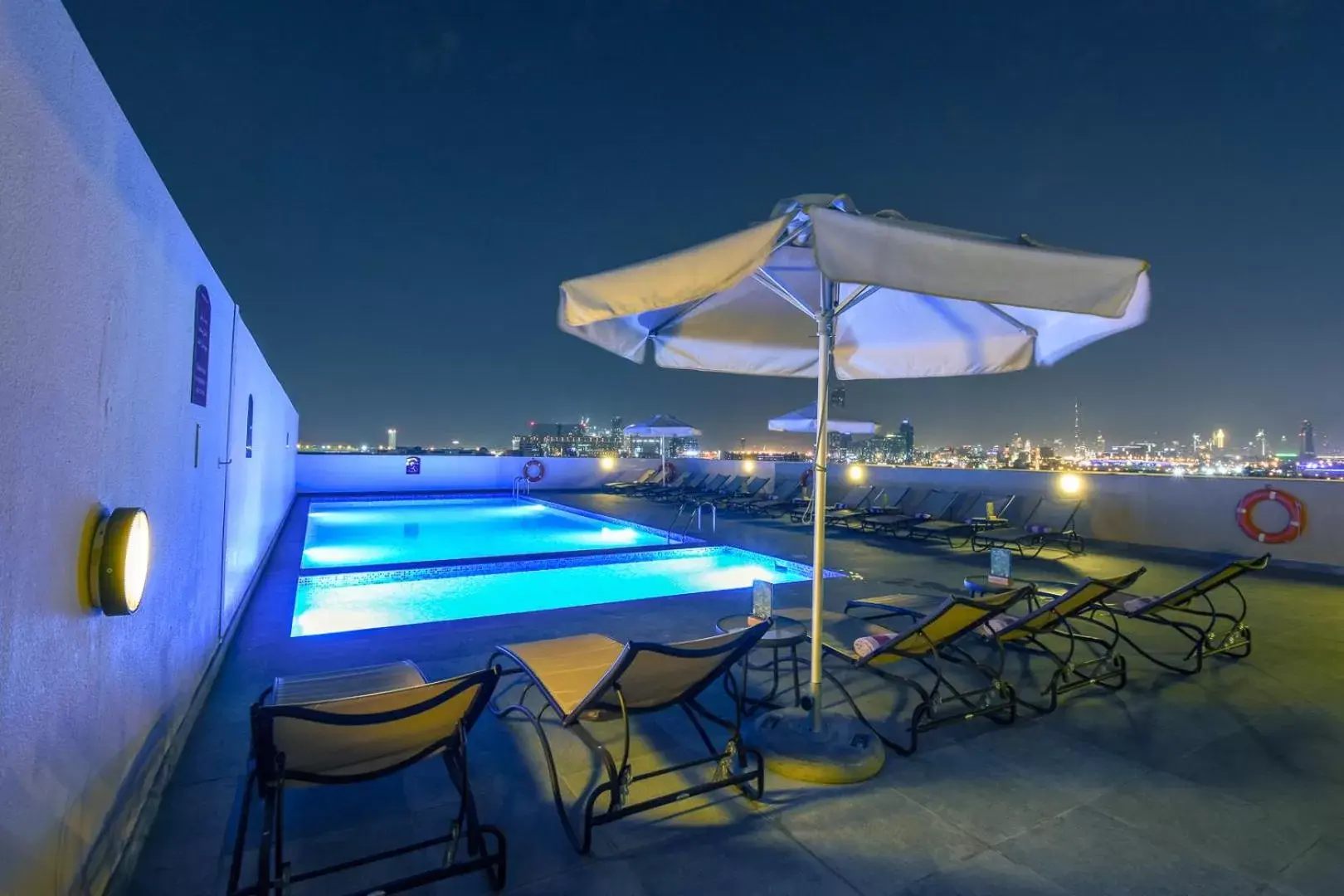 Pool view, Swimming Pool in Premier Inn Dubai International Airport