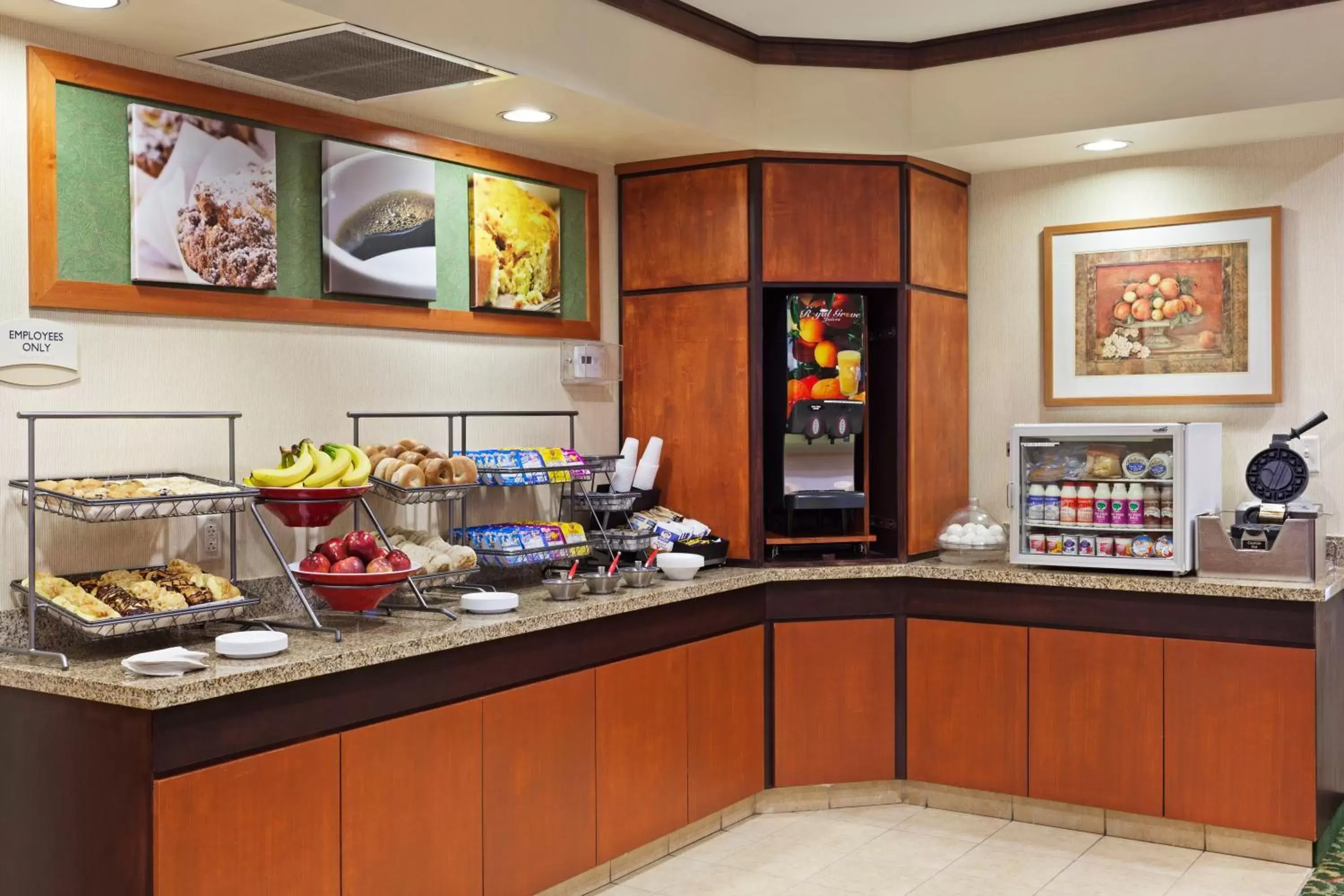 Breakfast, Restaurant/Places to Eat in Fairfield Inn & Suites by Marriott Chattanooga South East Ridge