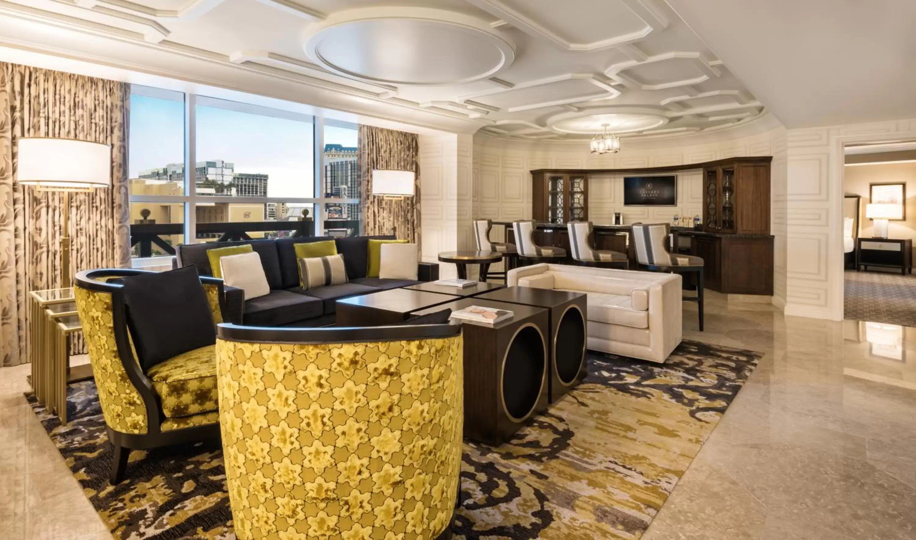 Living room in Caesars Palace Hotel & Casino