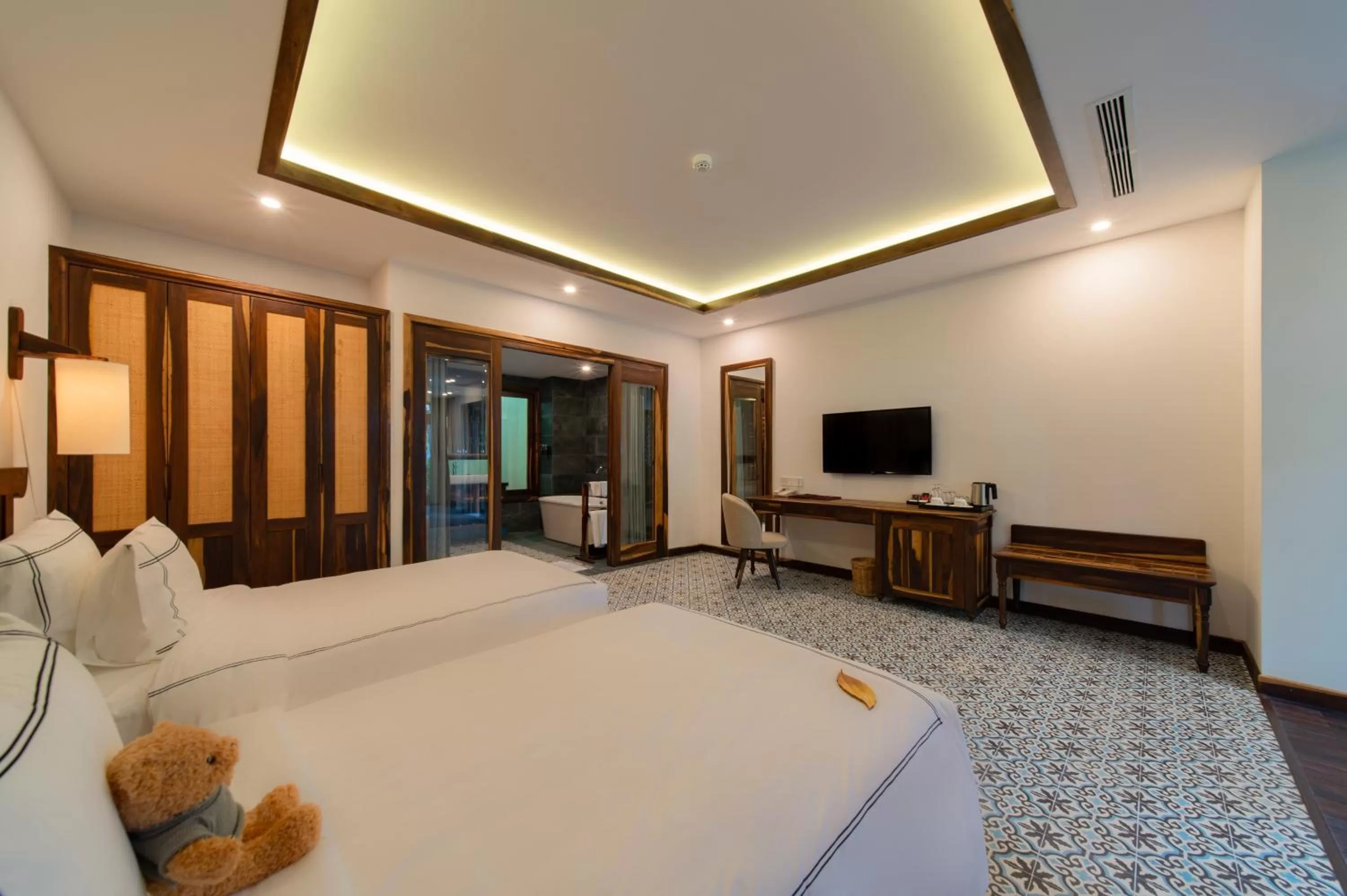Bed in Alibu Resort Nha Trang