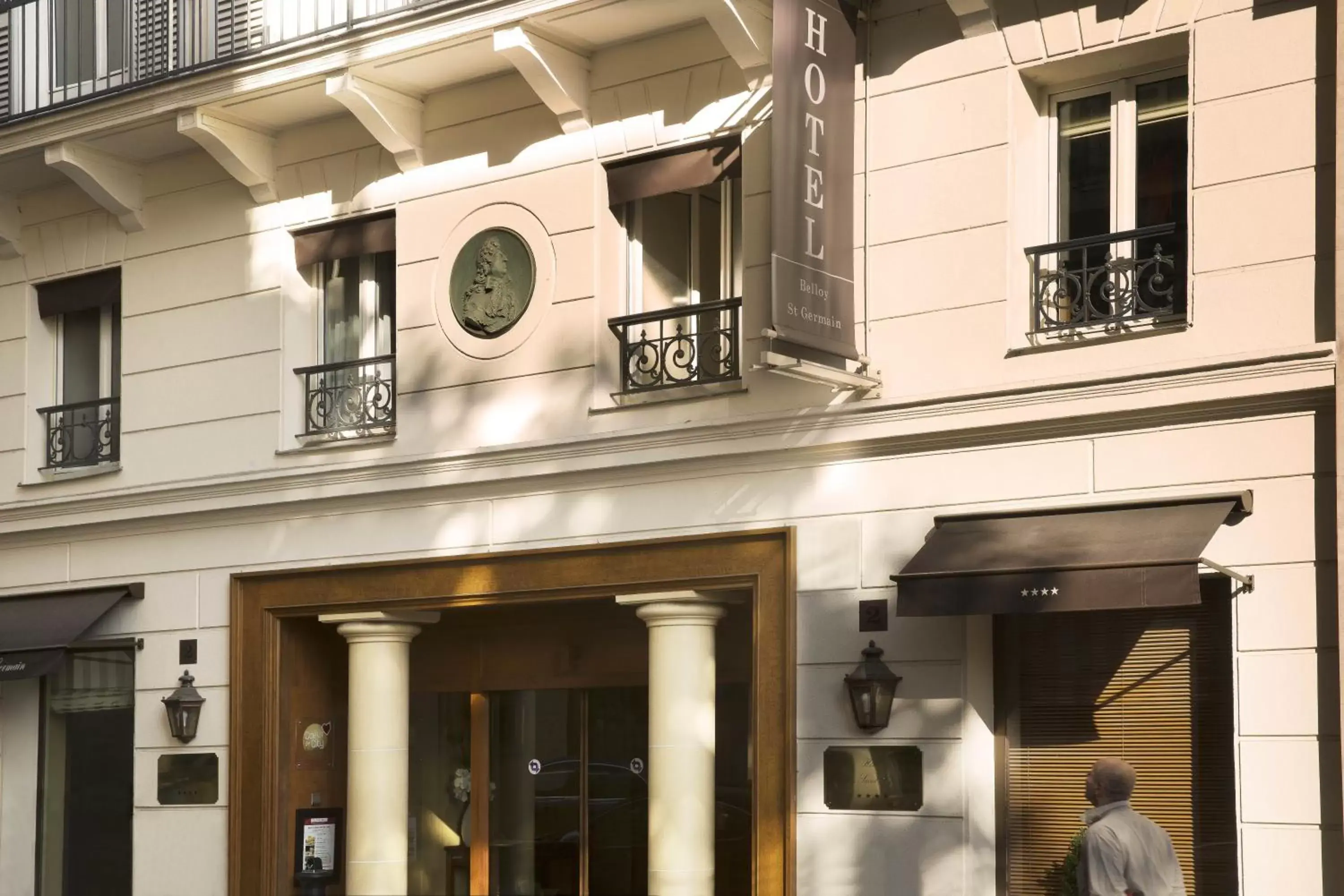 Facade/entrance, Property Building in Hôtel Belloy Saint Germain