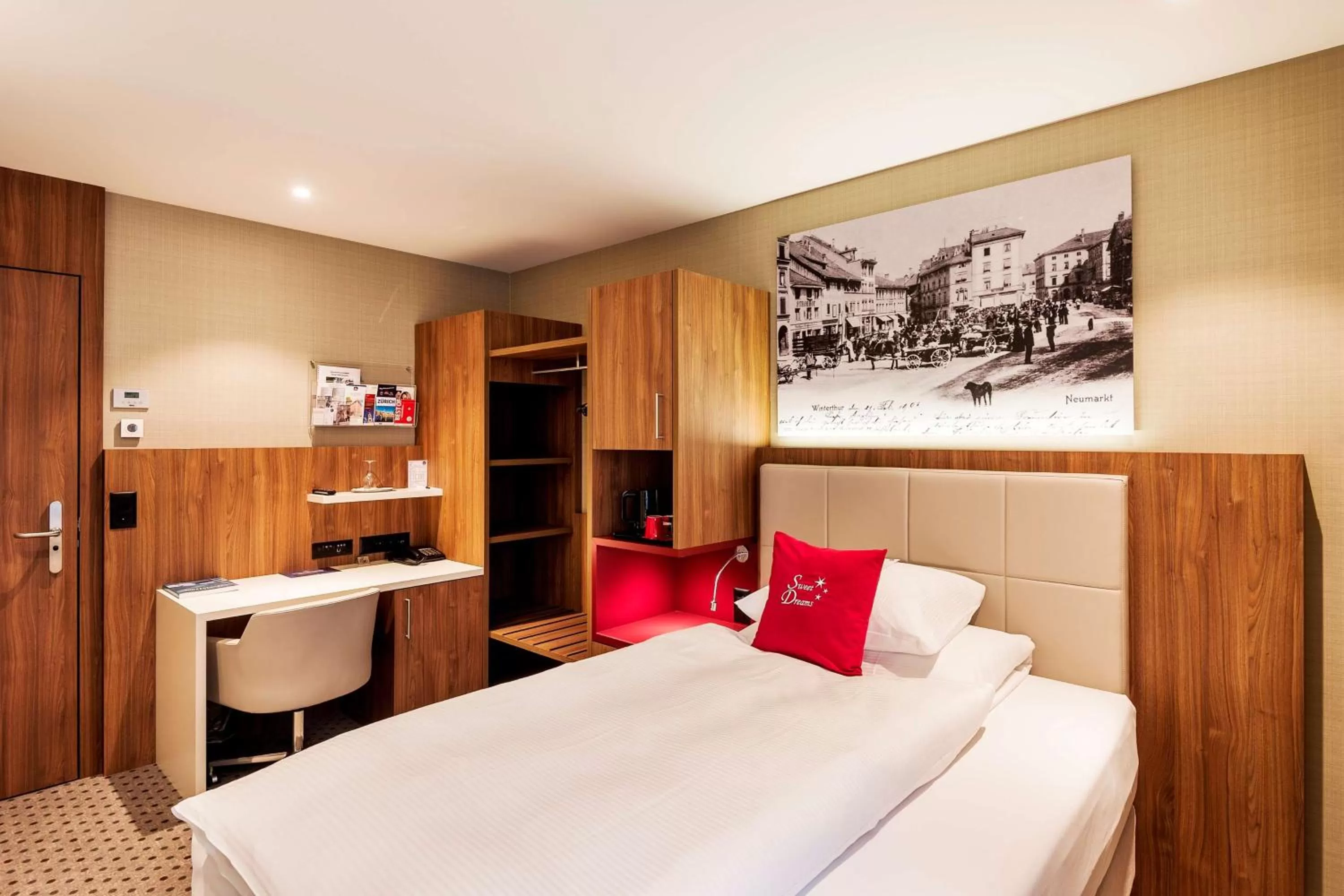 Photo of the whole room, Bed in Hotel Wartmann am Bahnhof