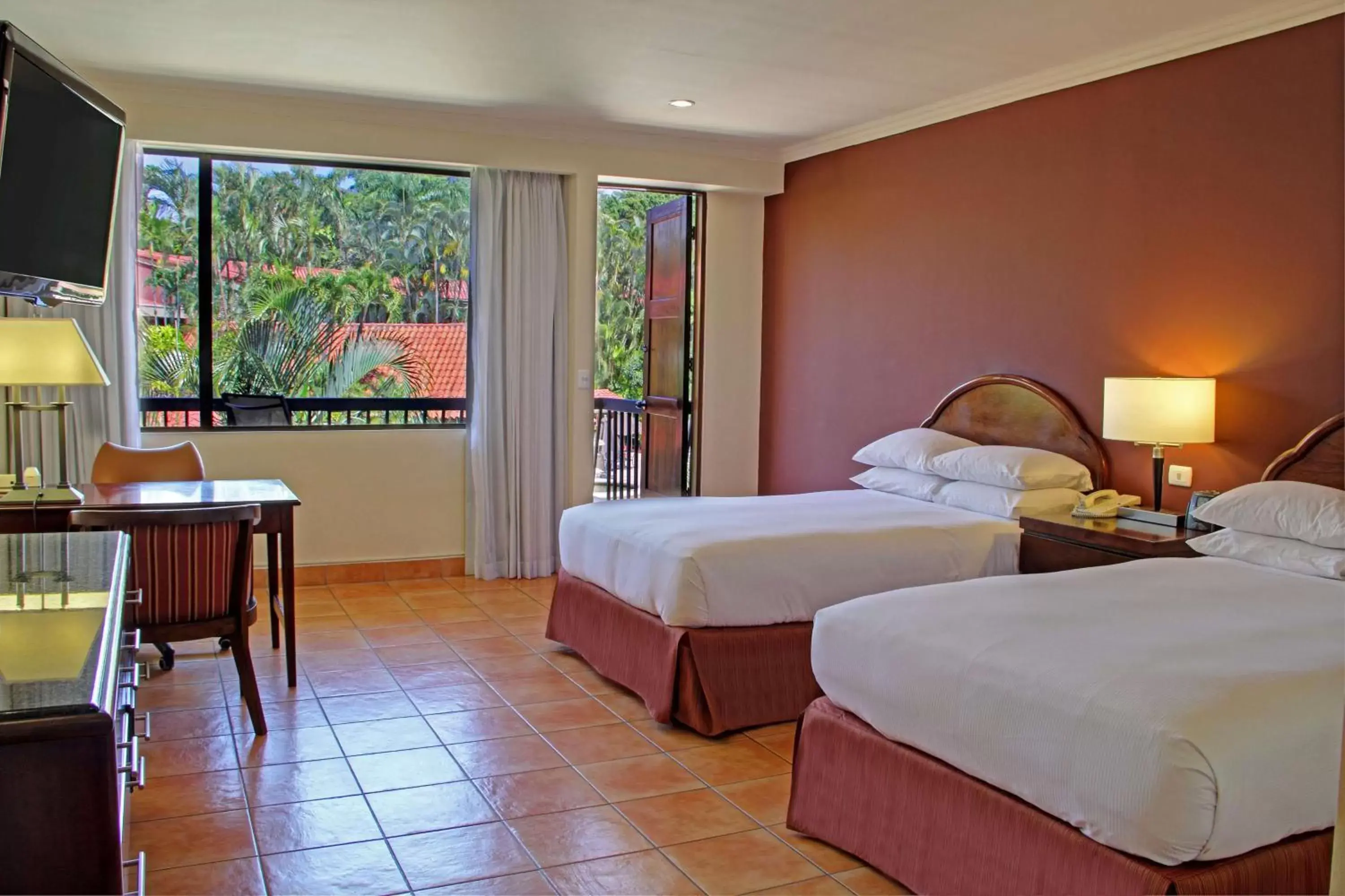 Bed in Hilton Cariari DoubleTree San Jose - Costa Rica