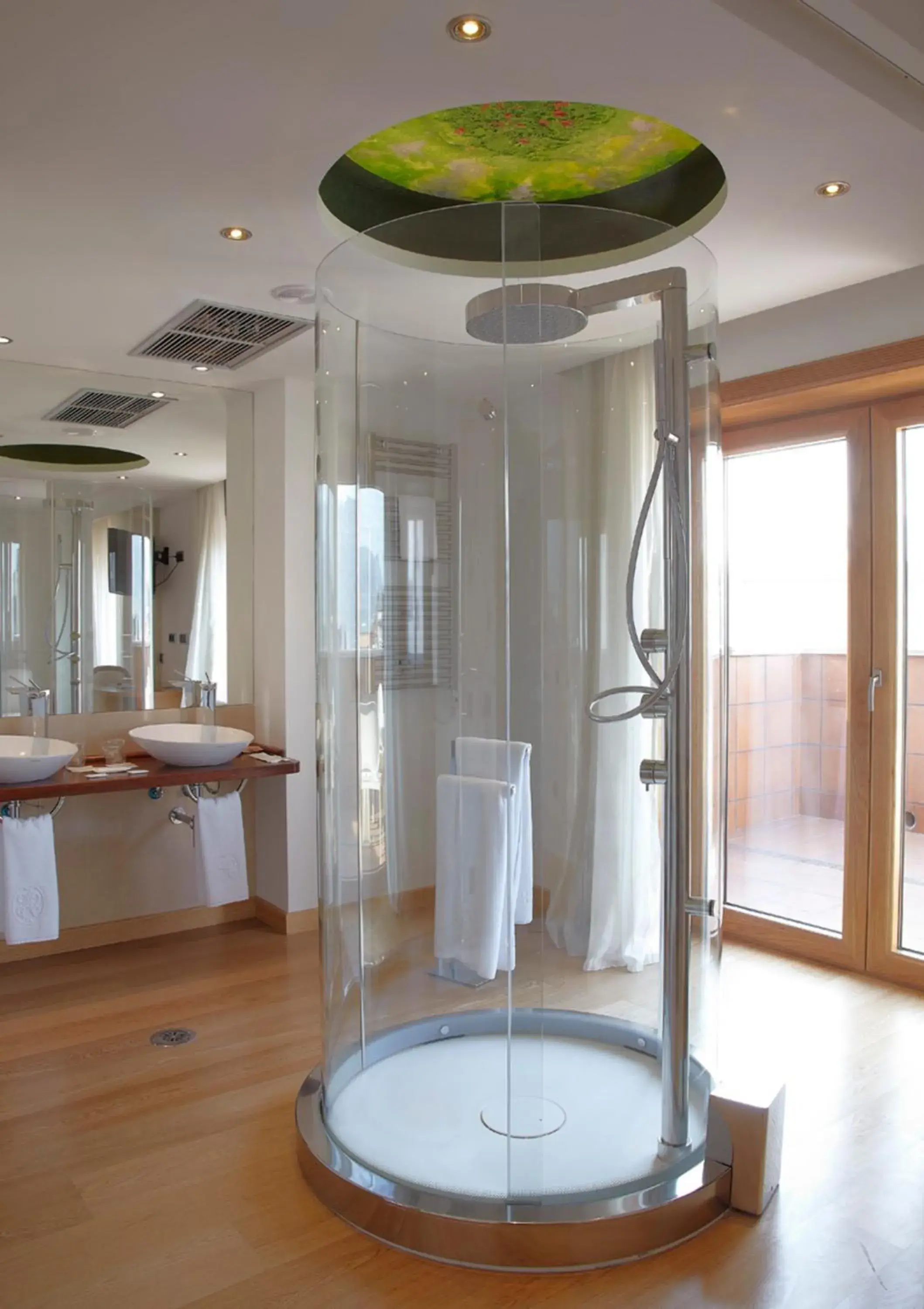 Shower, Bathroom in Hotel Campoamor