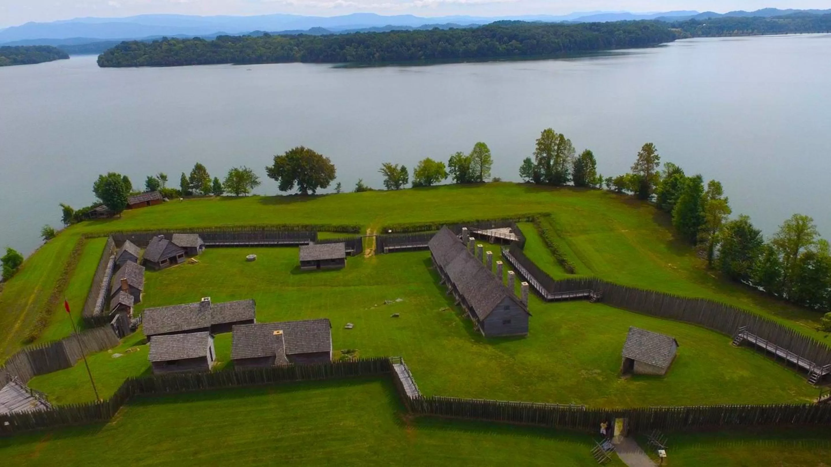 Nearby landmark in Inn of Loudon