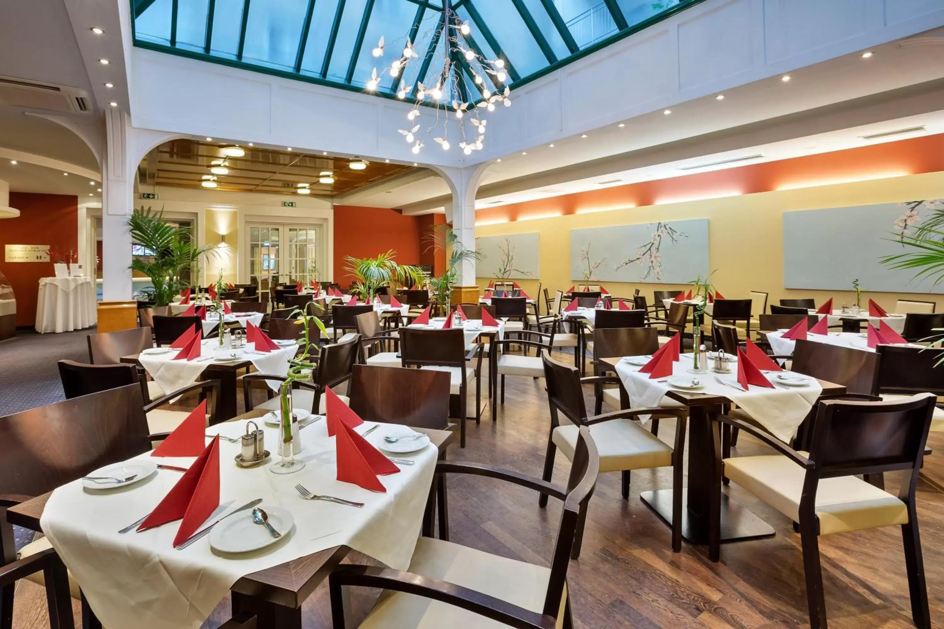 Restaurant/Places to Eat in Austria Trend Hotel Ananas Wien