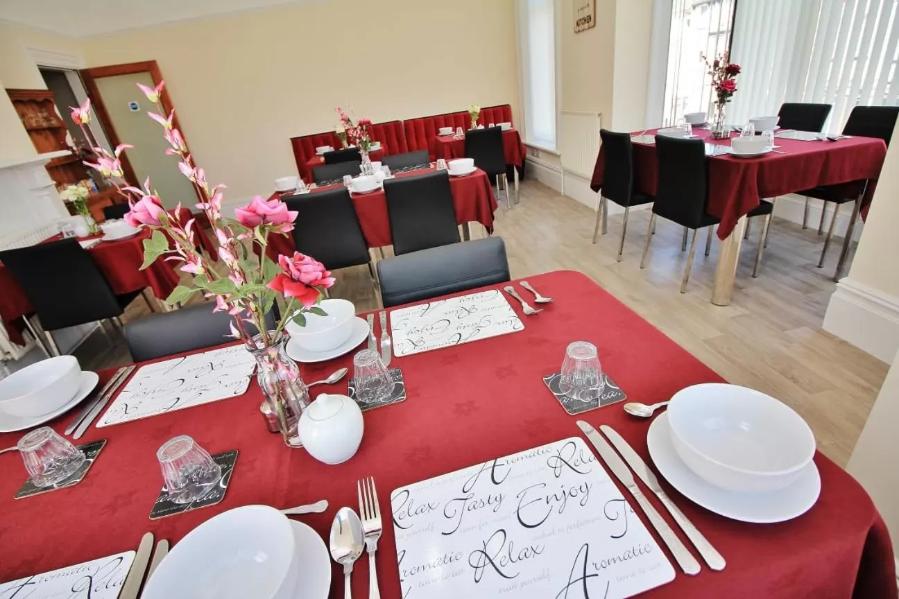 Restaurant/places to eat in Bayswater House