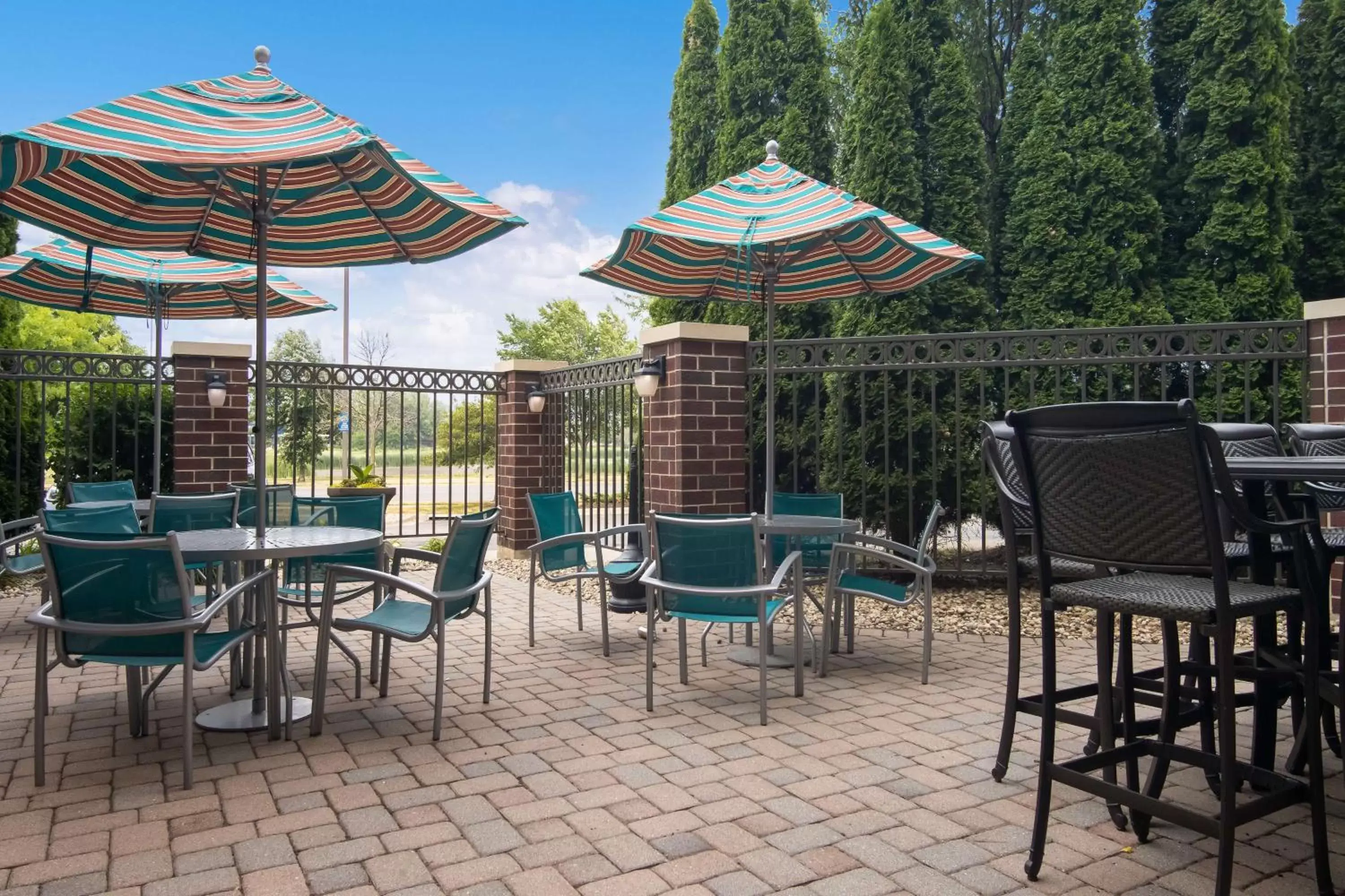 Patio, Restaurant/Places to Eat in Hilton Garden Inn Madison West/Middleton