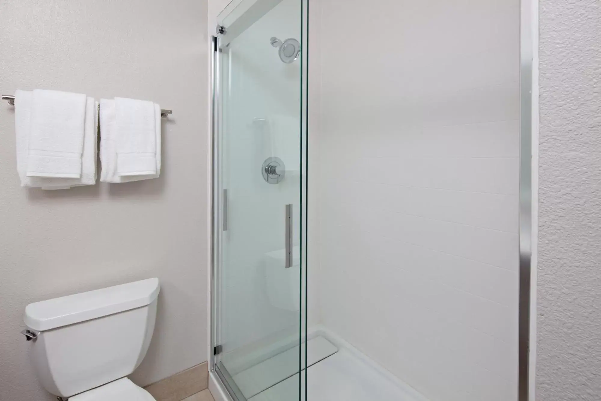 Shower, Bathroom in Holiday Inn Express & Suites Rancho Mirage - Palm Spgs Area, an IHG Hotel