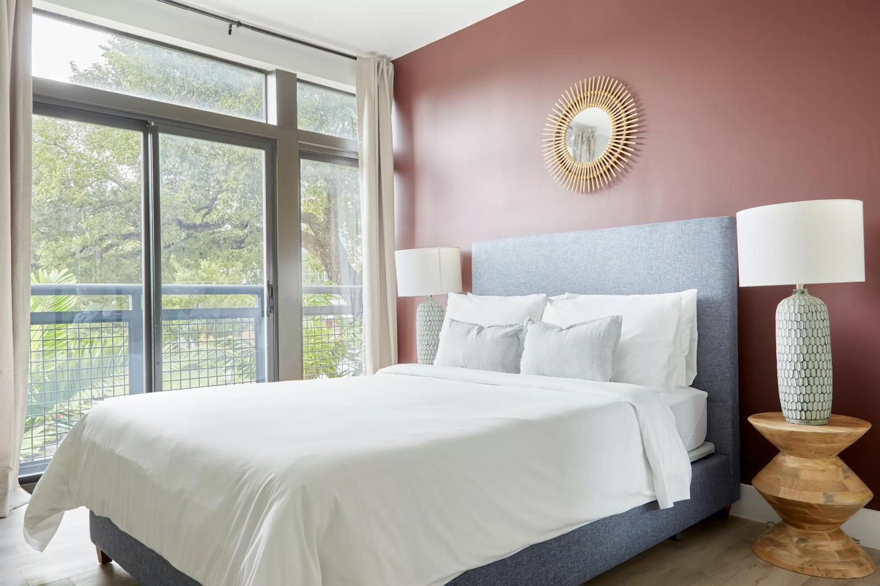 Living room, Bed in Sonder The Palace