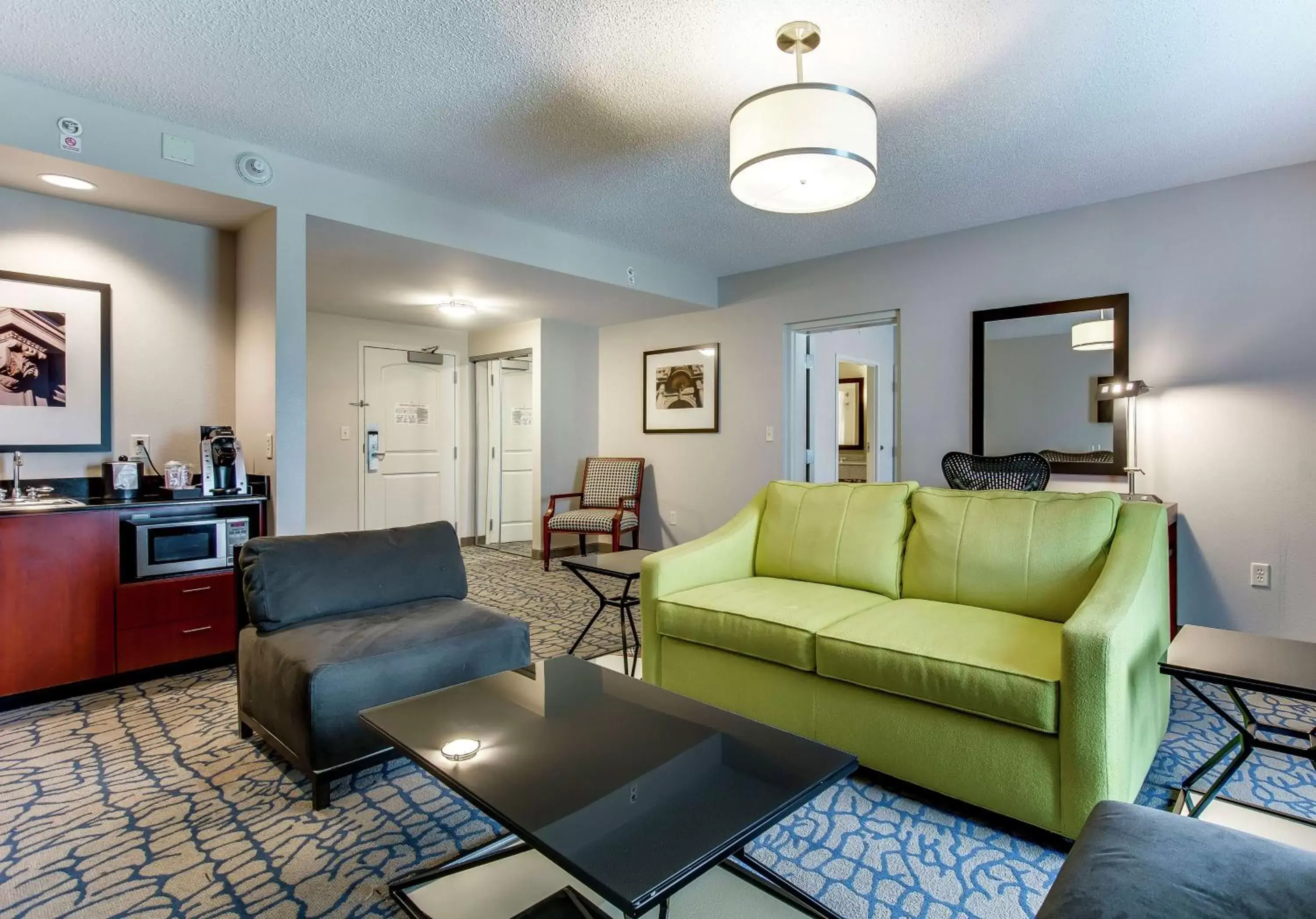 Bedroom, Seating Area in Hilton Garden Inn Louisville-Northeast