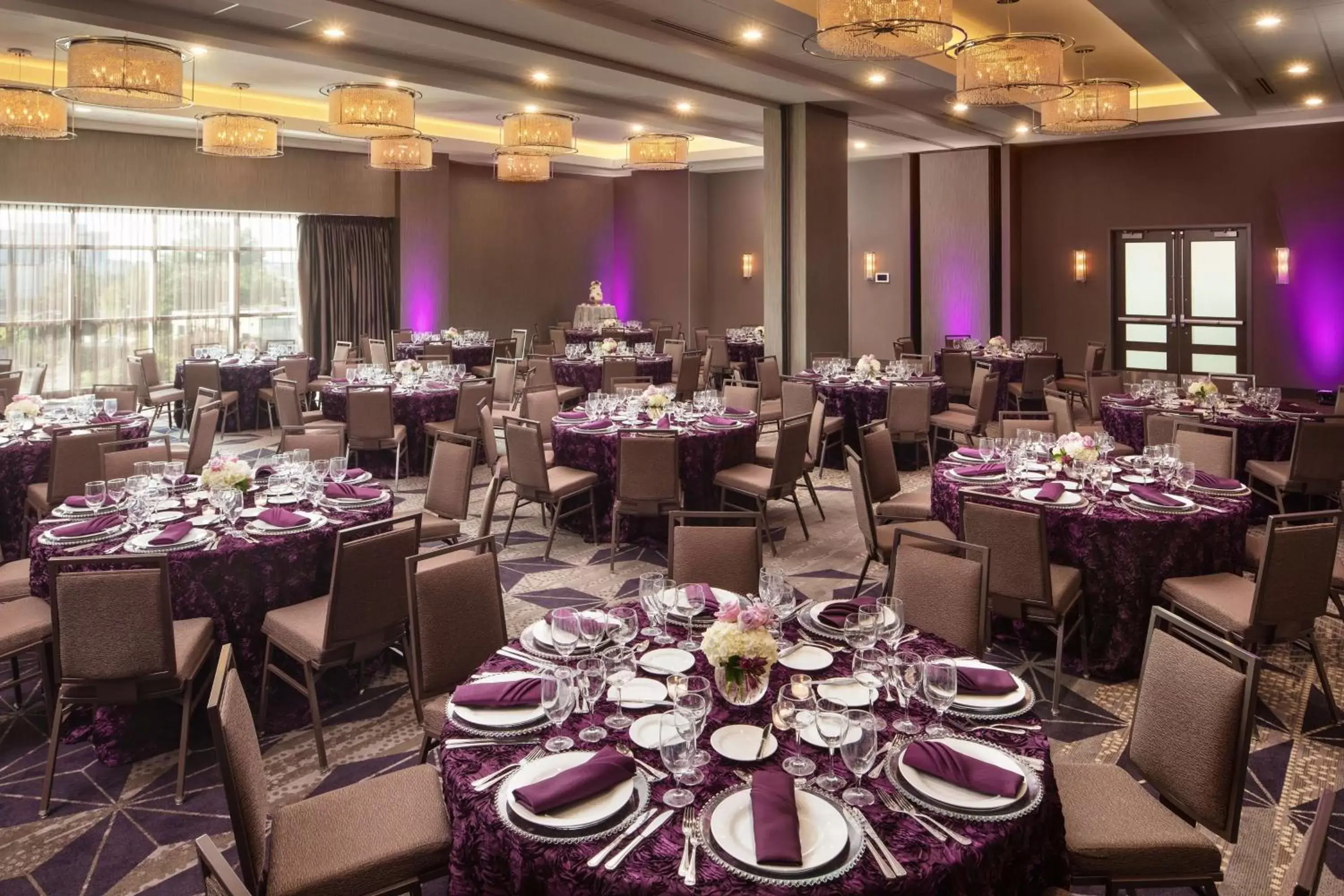 Meeting/conference room, Restaurant/Places to Eat in Embassy Suites by Hilton Charlotte Uptown