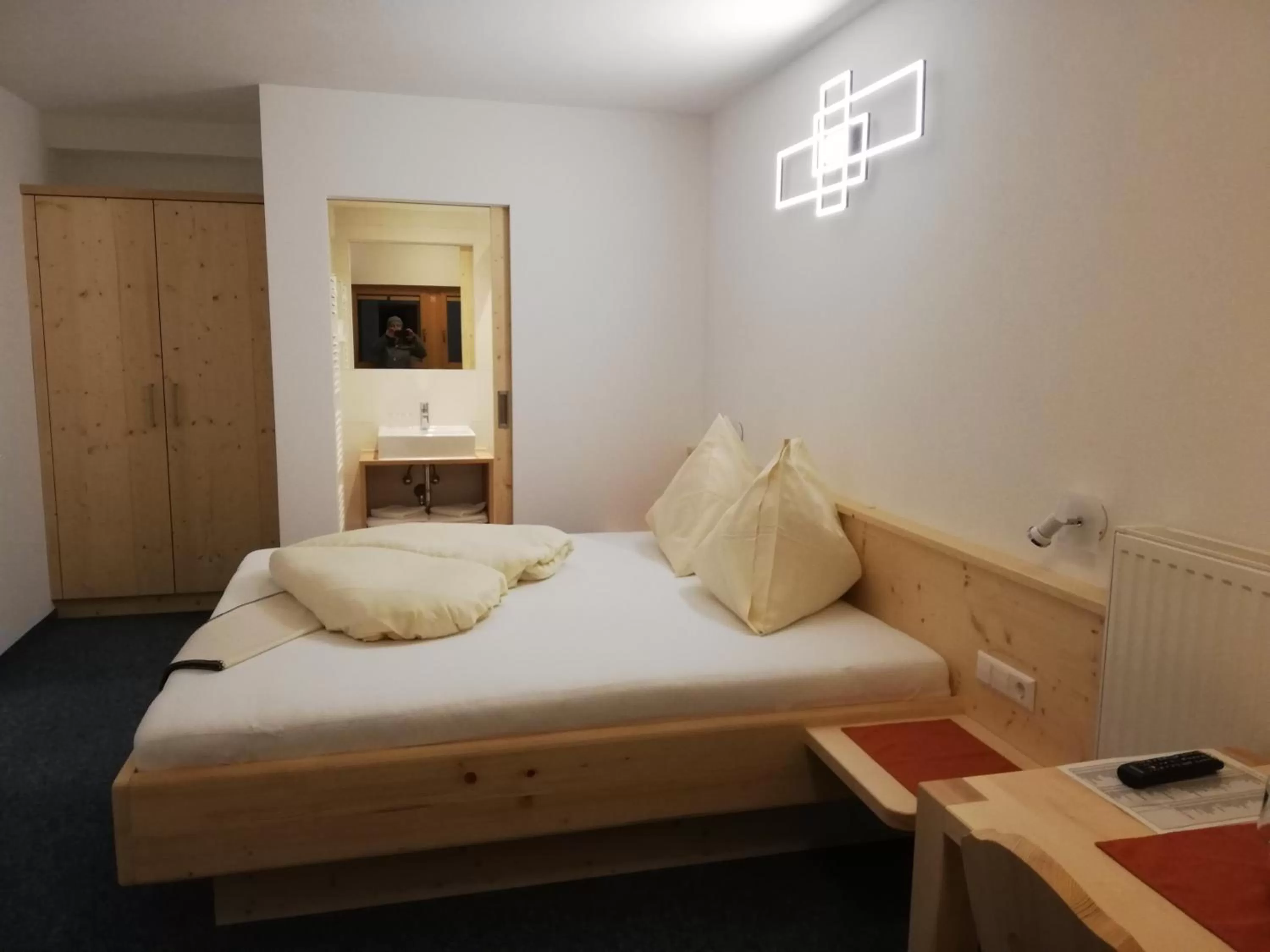 Photo of the whole room, Bed in Gästehaus Pürstl-Kocher