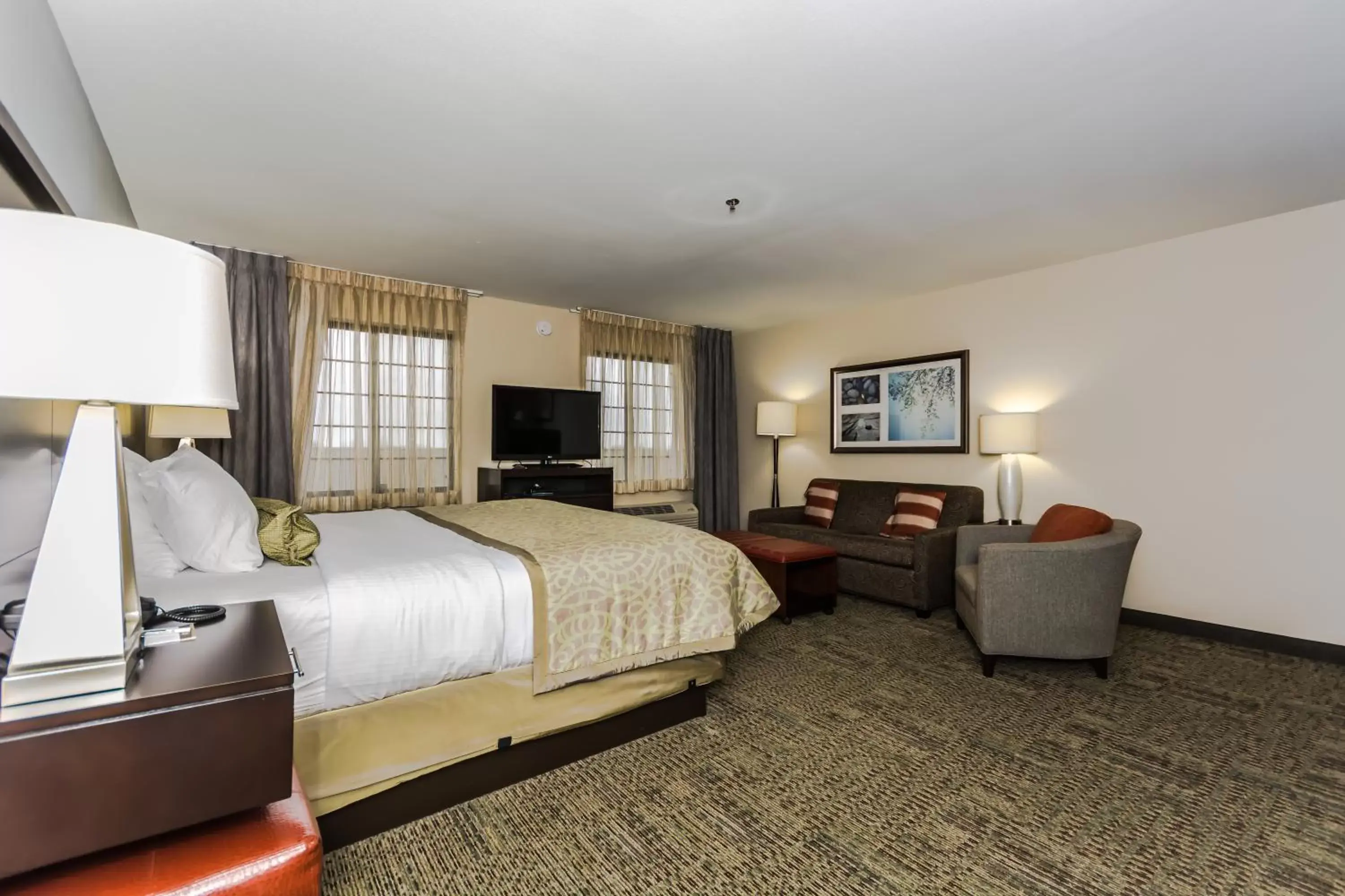 Living room in Staybridge Suites Grand Forks, an IHG Hotel