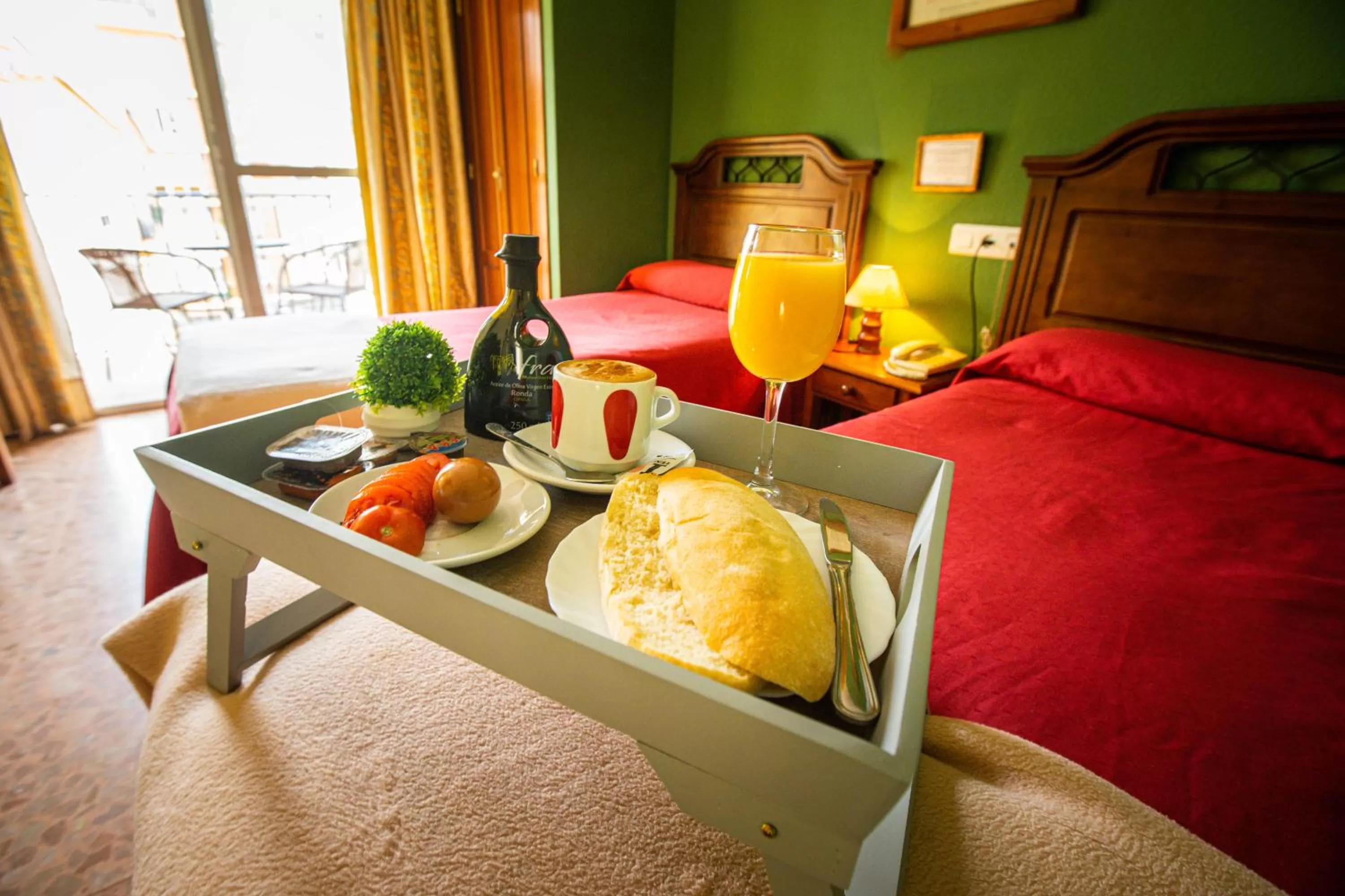 Breakfast, Bed in Hotel Arunda II