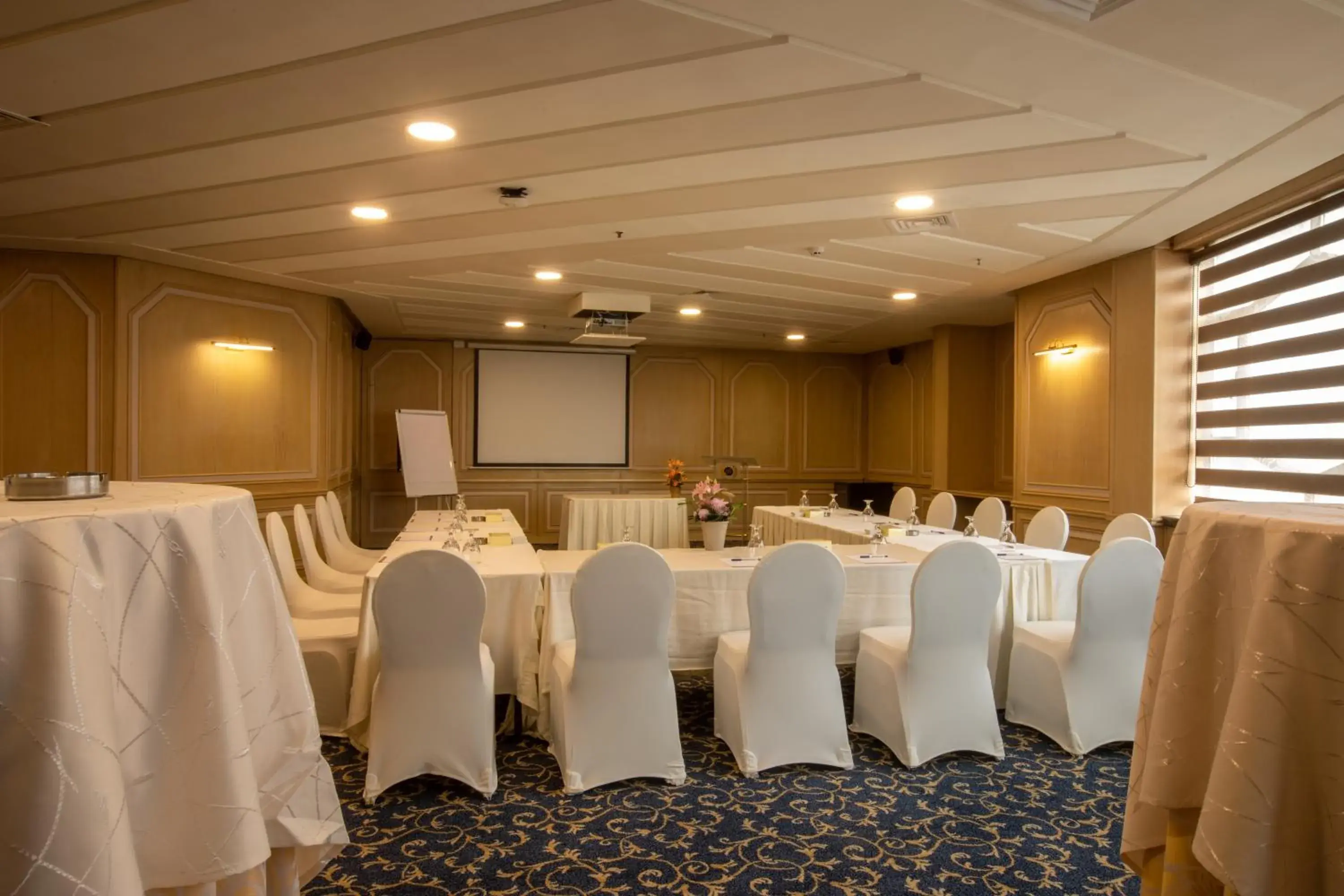 Business facilities in Bristol Amman Hotel