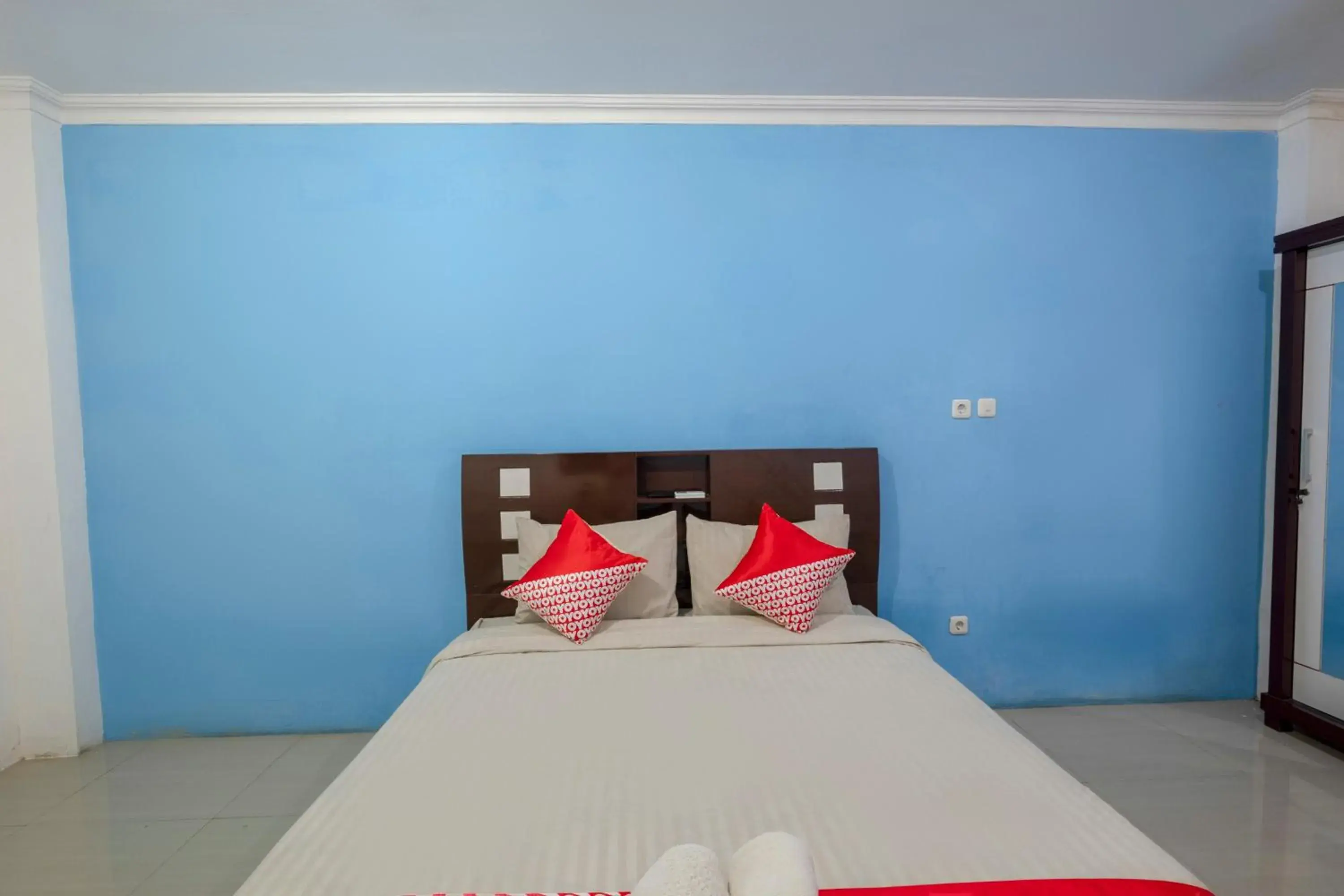 Bedroom, Bed in Super OYO 3747 Comfort Residence