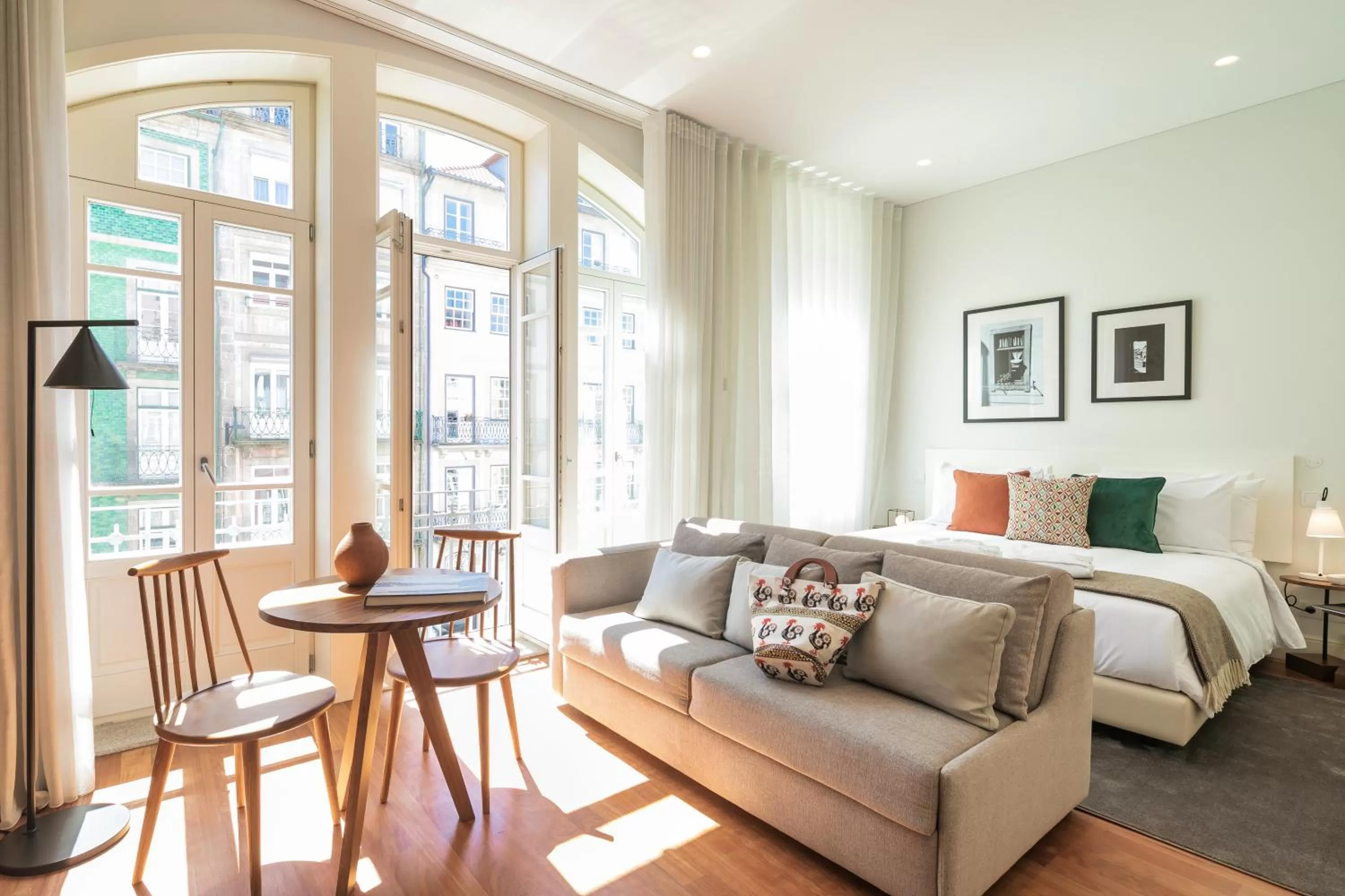 Living room, Bed in Porto River Infante