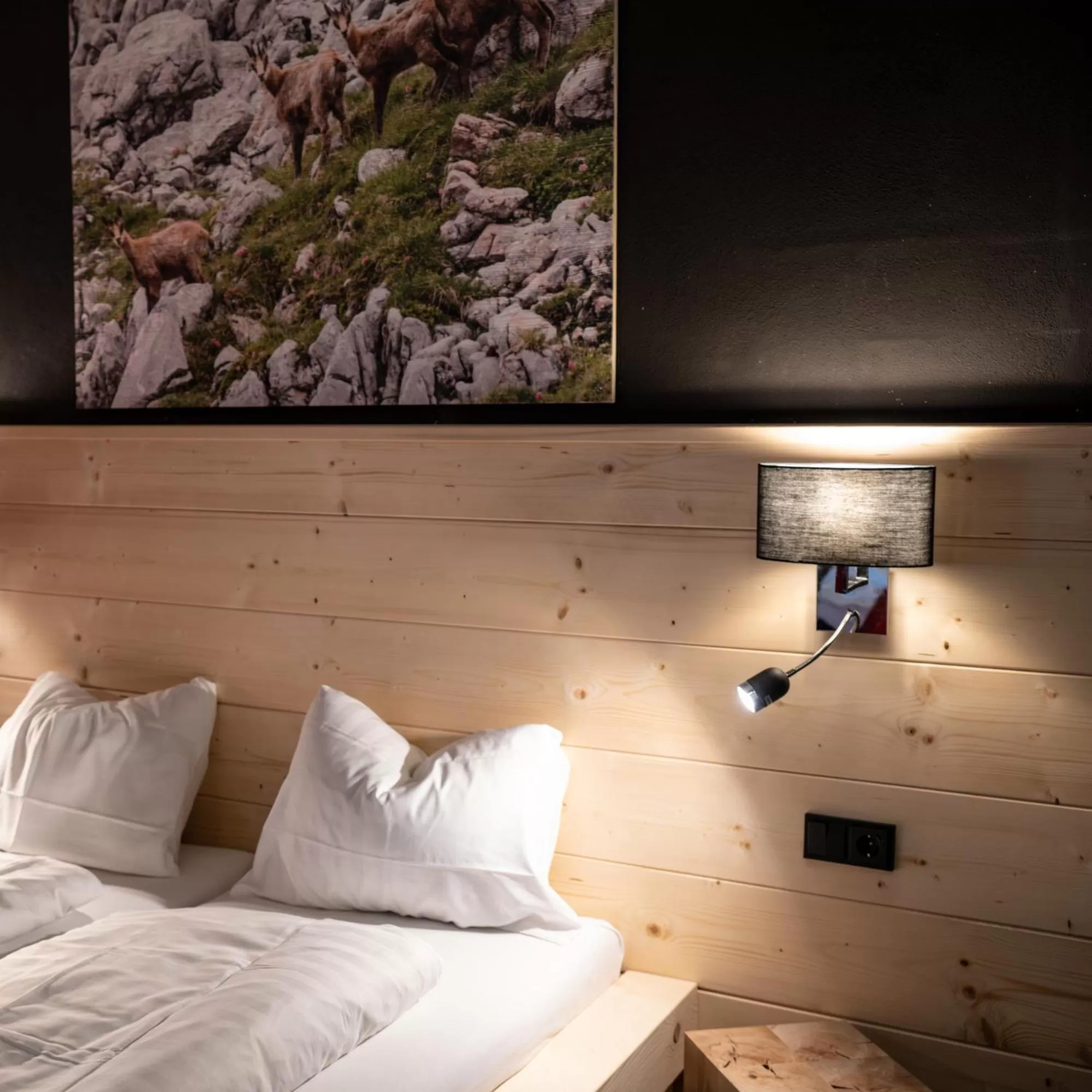 Bed in Sauna & Whirlpool - ALPENLIEBE APARTments