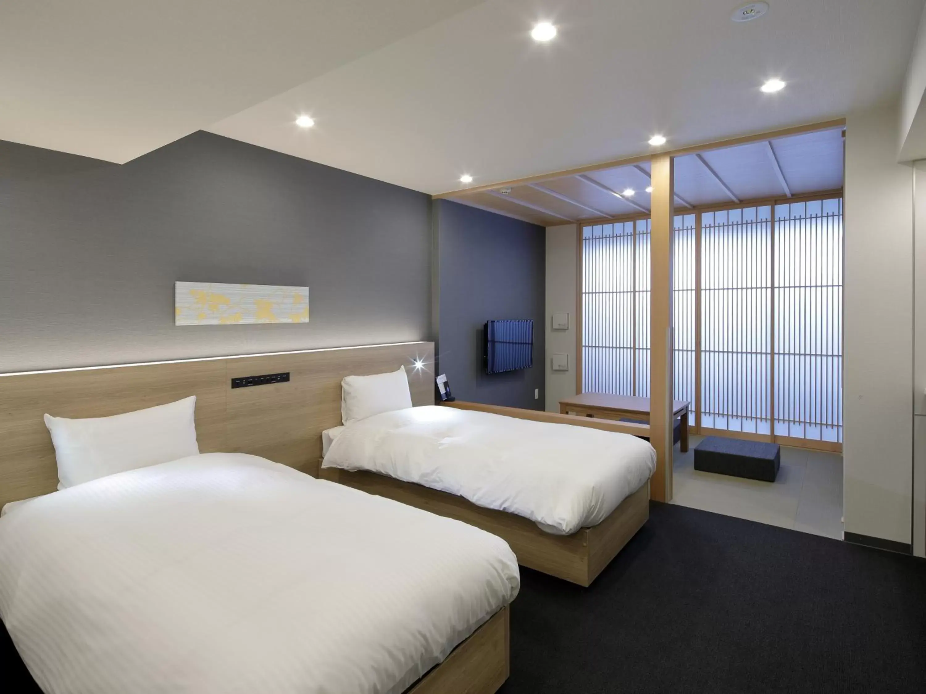 Photo of the whole room, Bed in MIMARU KYOTO SHINMACHI SANJO