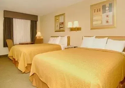 Queen Room with Two Queen Beds - Non-Smoking in Quality Inn Conway - Greenbrier