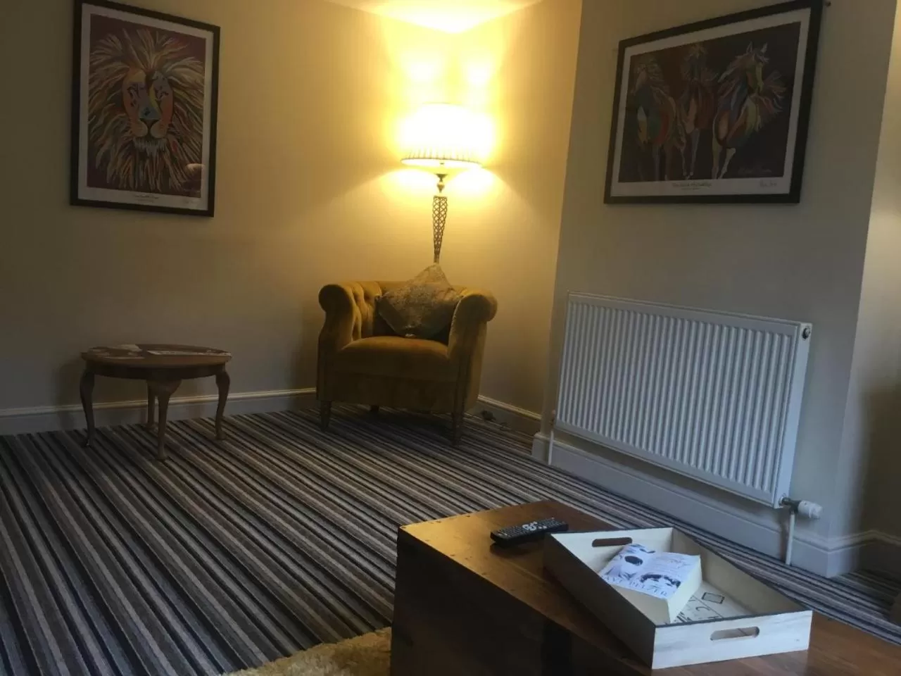 Seating Area in Unicorn Hotel