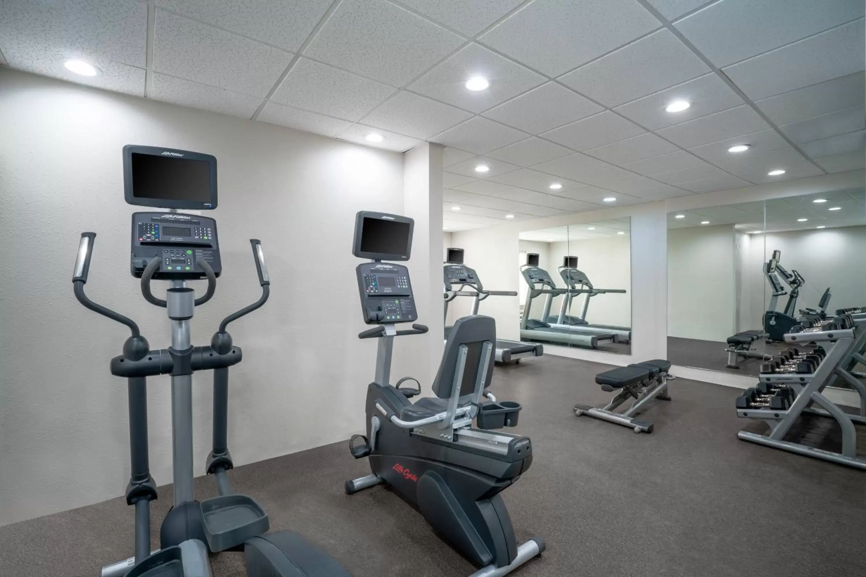 Fitness centre/facilities, Fitness Center/Facilities in Fairfield Inn & Suites Memphis I-240 & Perkins