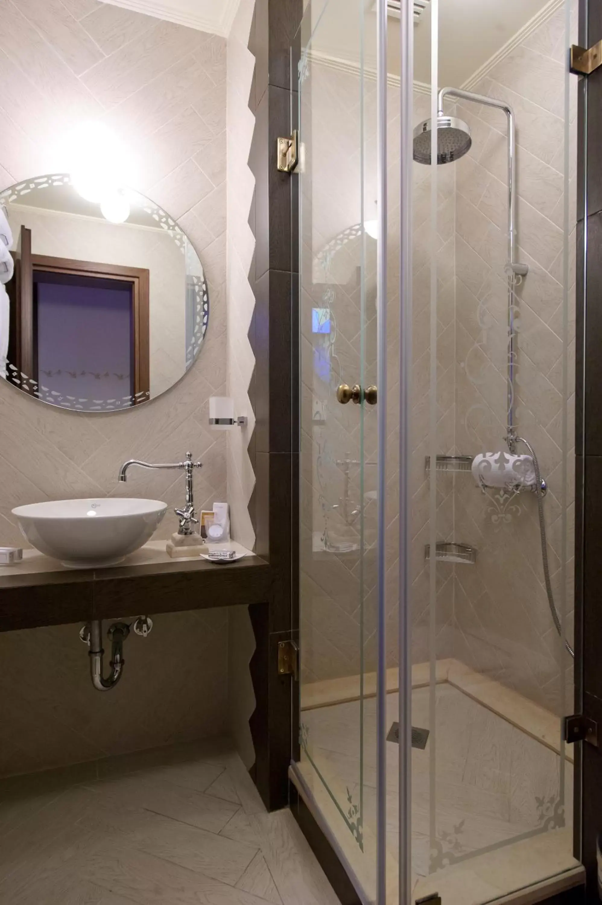 Bathroom in Orologopoulos Mansion Luxury Hotel