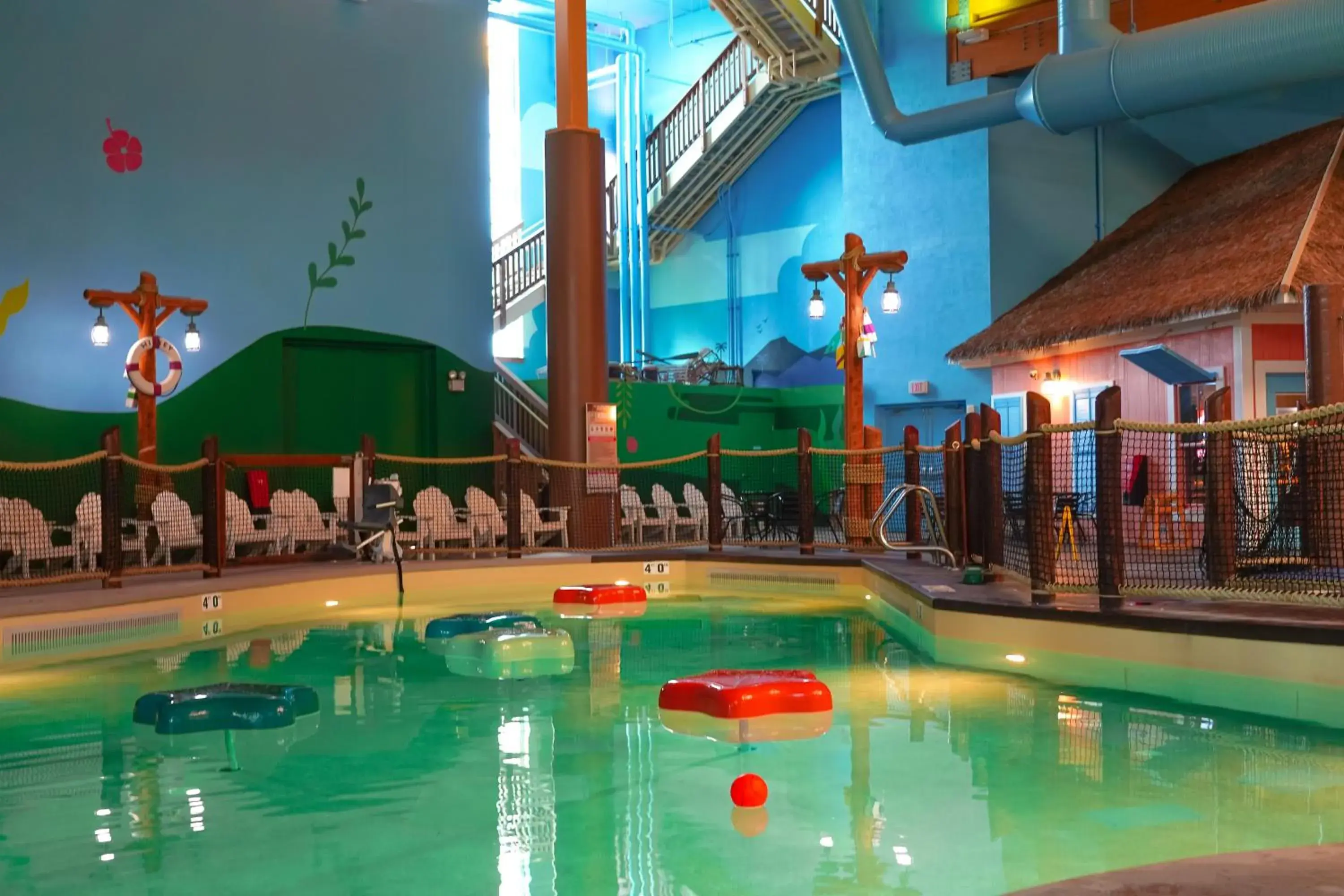 Aqua park, Swimming Pool in Cedar Point Castaway Bay Indoor Water Park