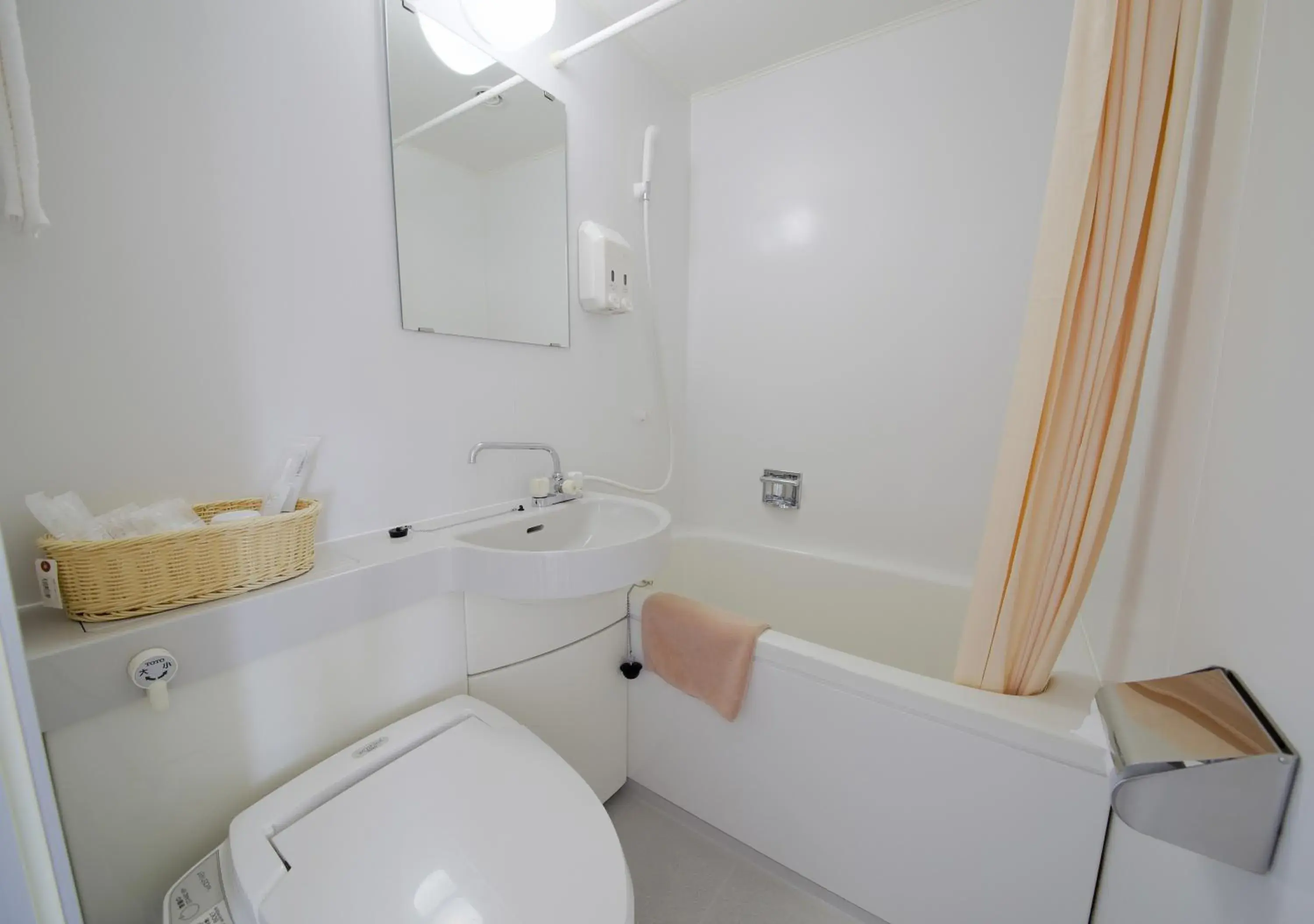 Hot Tub, Bathroom in Hotel Airport Komatsu