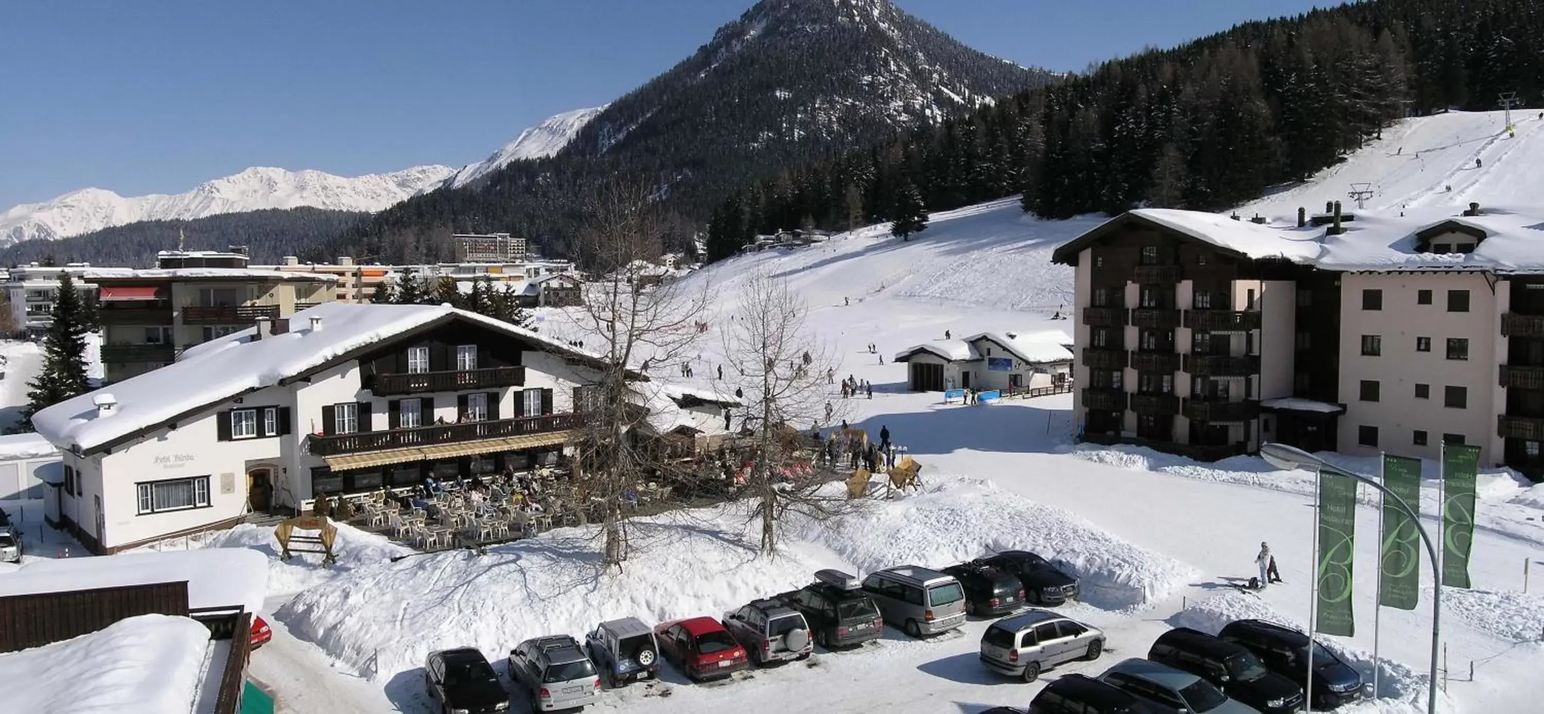 Property building, Winter in Hotel Bünda Davos