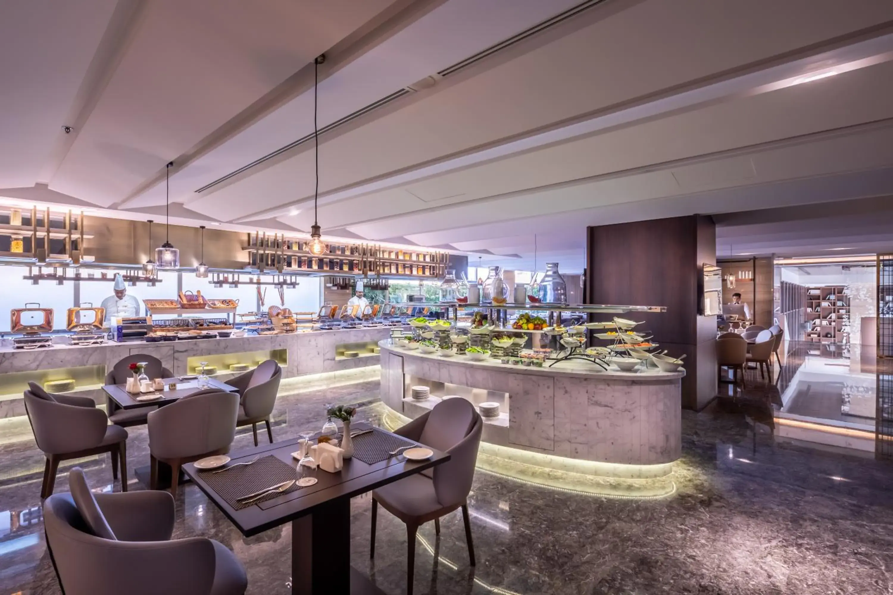 Restaurant/Places to Eat in Braira Al Nakheel