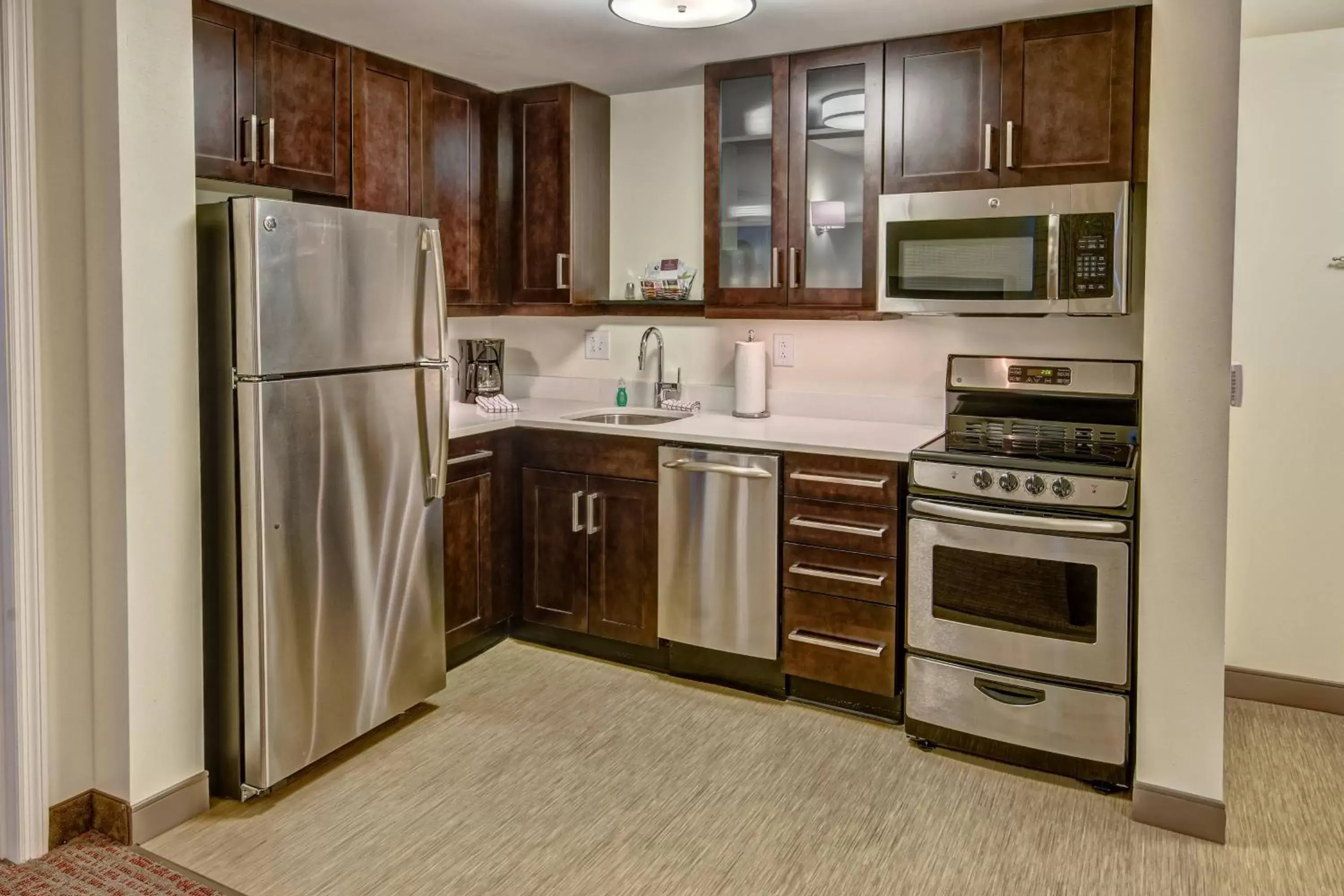 Bedroom, Kitchen/Kitchenette in Residence Inn by Marriott Blacksburg-University