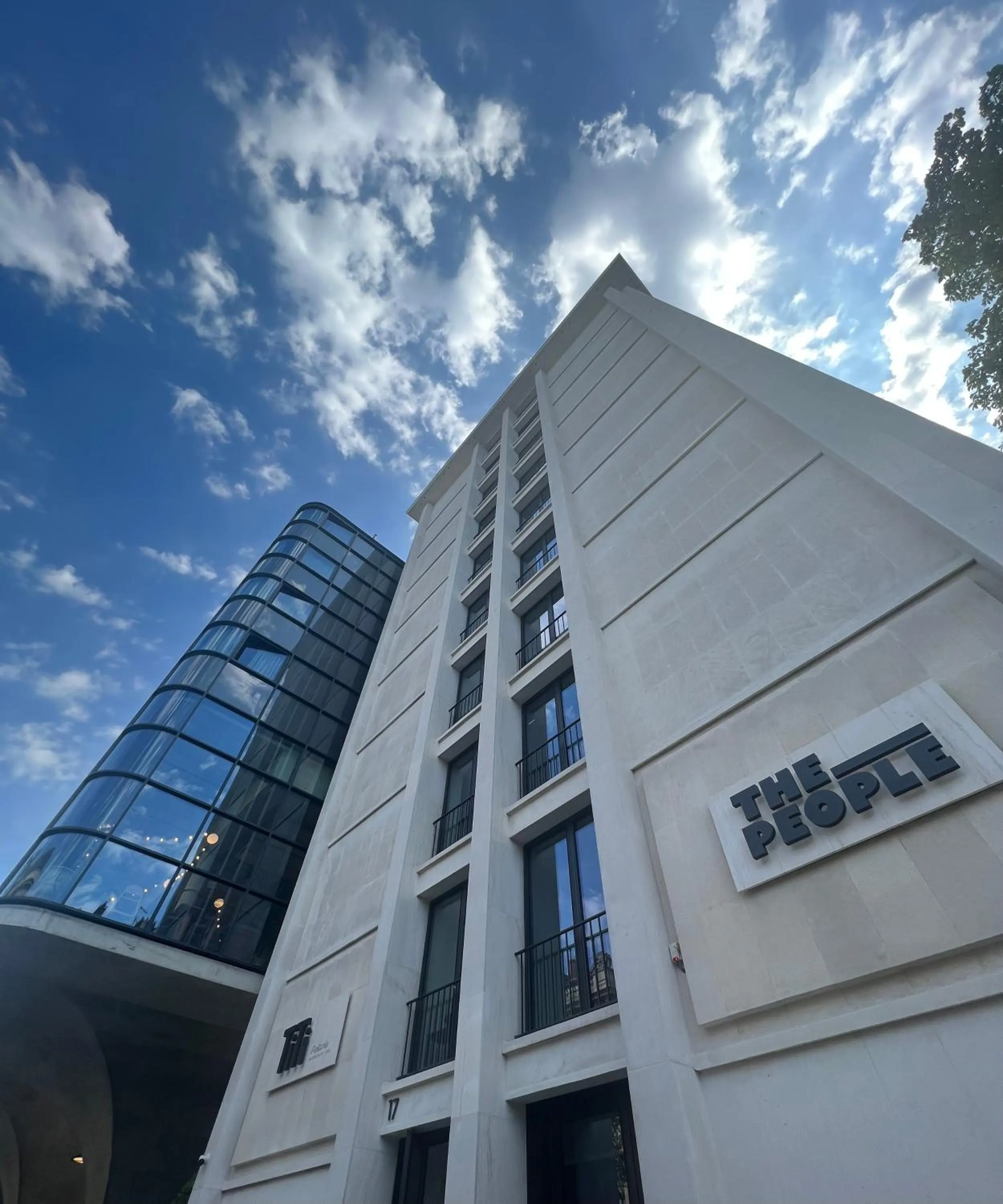 Property building in The People - Paris Marais