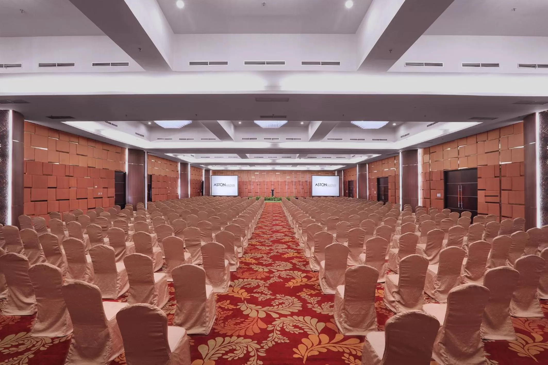 Meeting/conference room in Aston Madiun Hotel & Conference Center