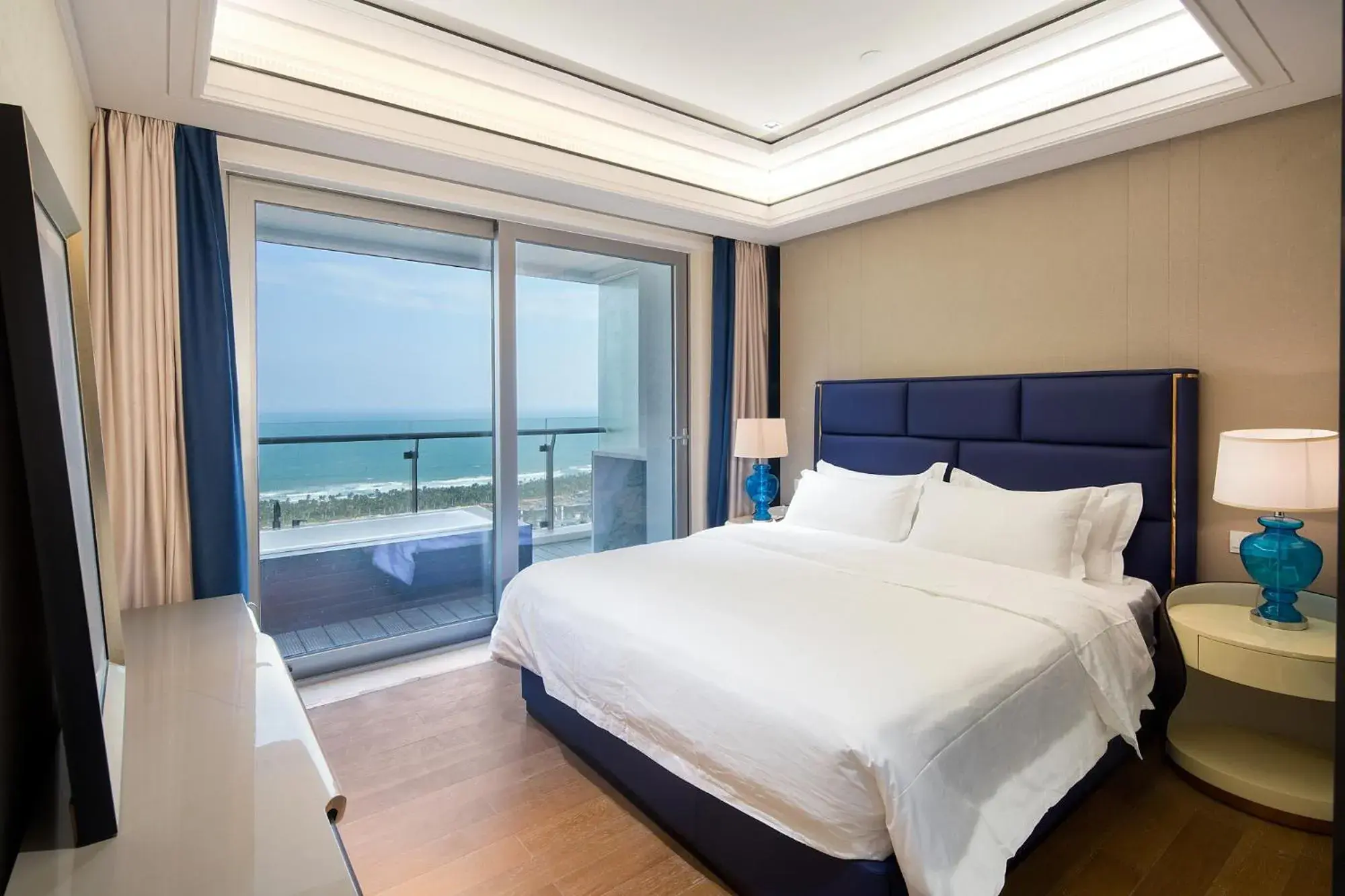 Bed in Neal Yat Seaview Apartment Haitang Bay Sanya