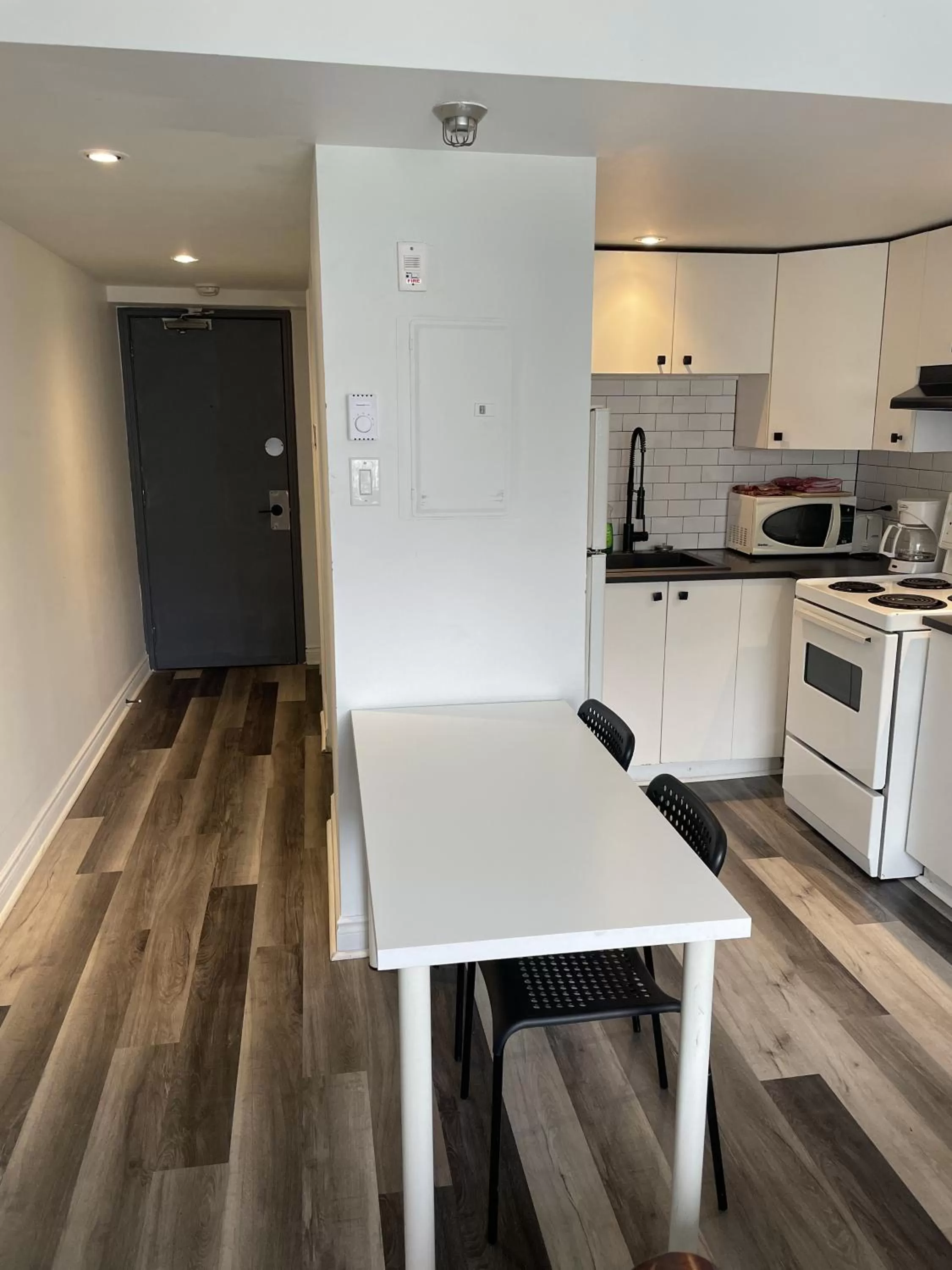 Kitchen/Kitchenette in Faubourg Ste Cath