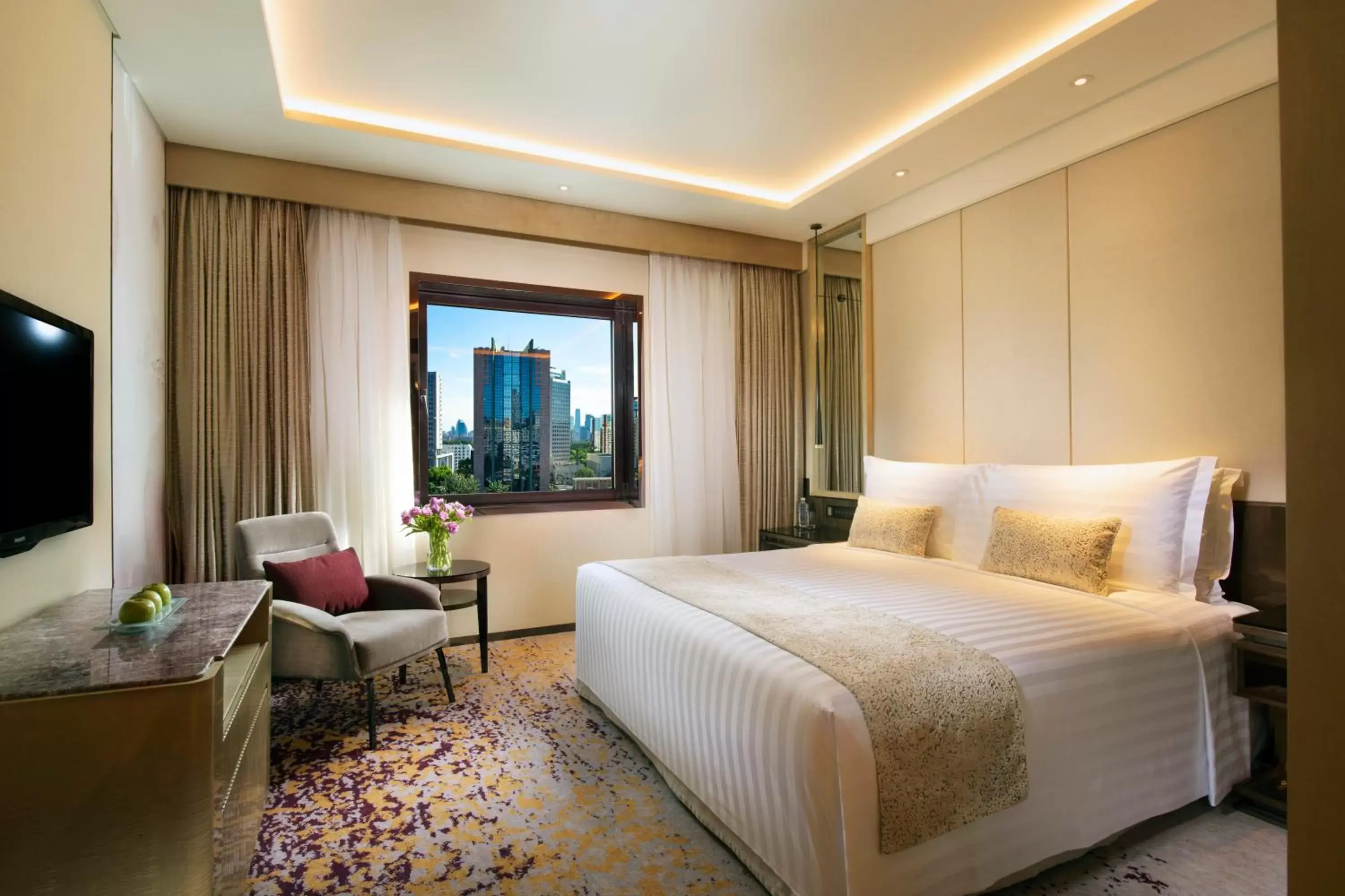 Bedroom, Bed in Kempinski Hotel Beijing Yansha Center