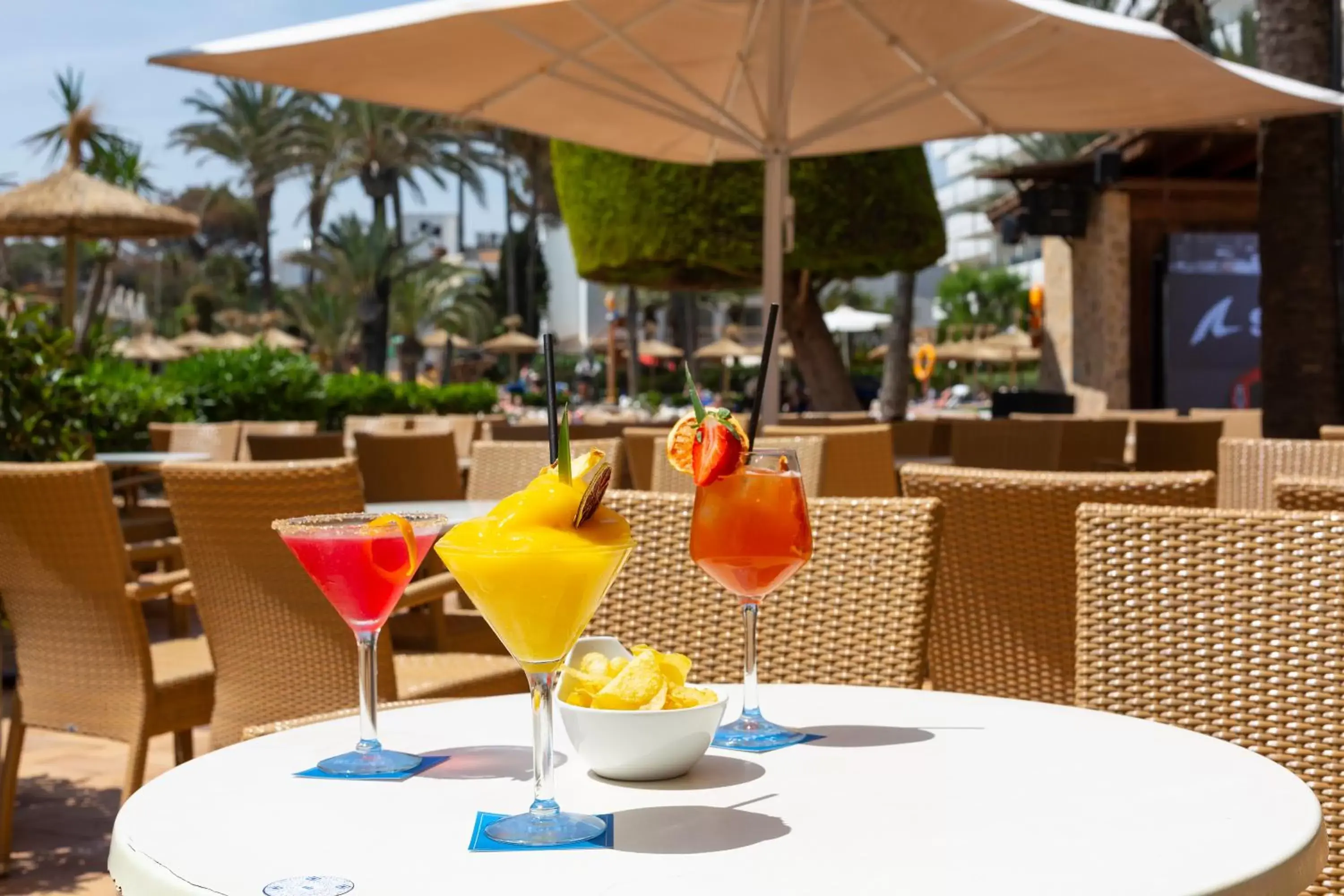 Drinks, Restaurant/Places to Eat in Marins Playa