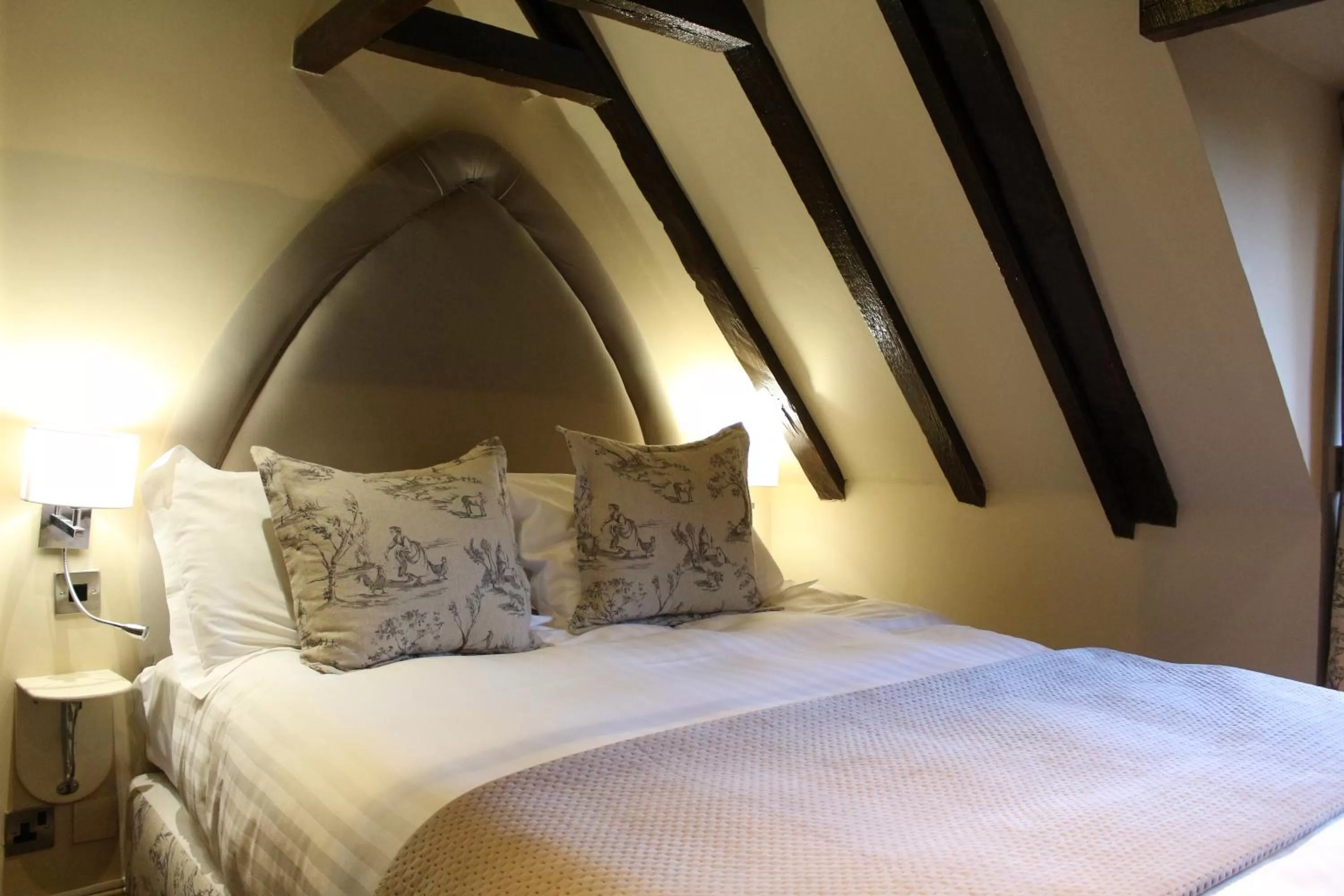 Bed in Lumley Castle Hotel
