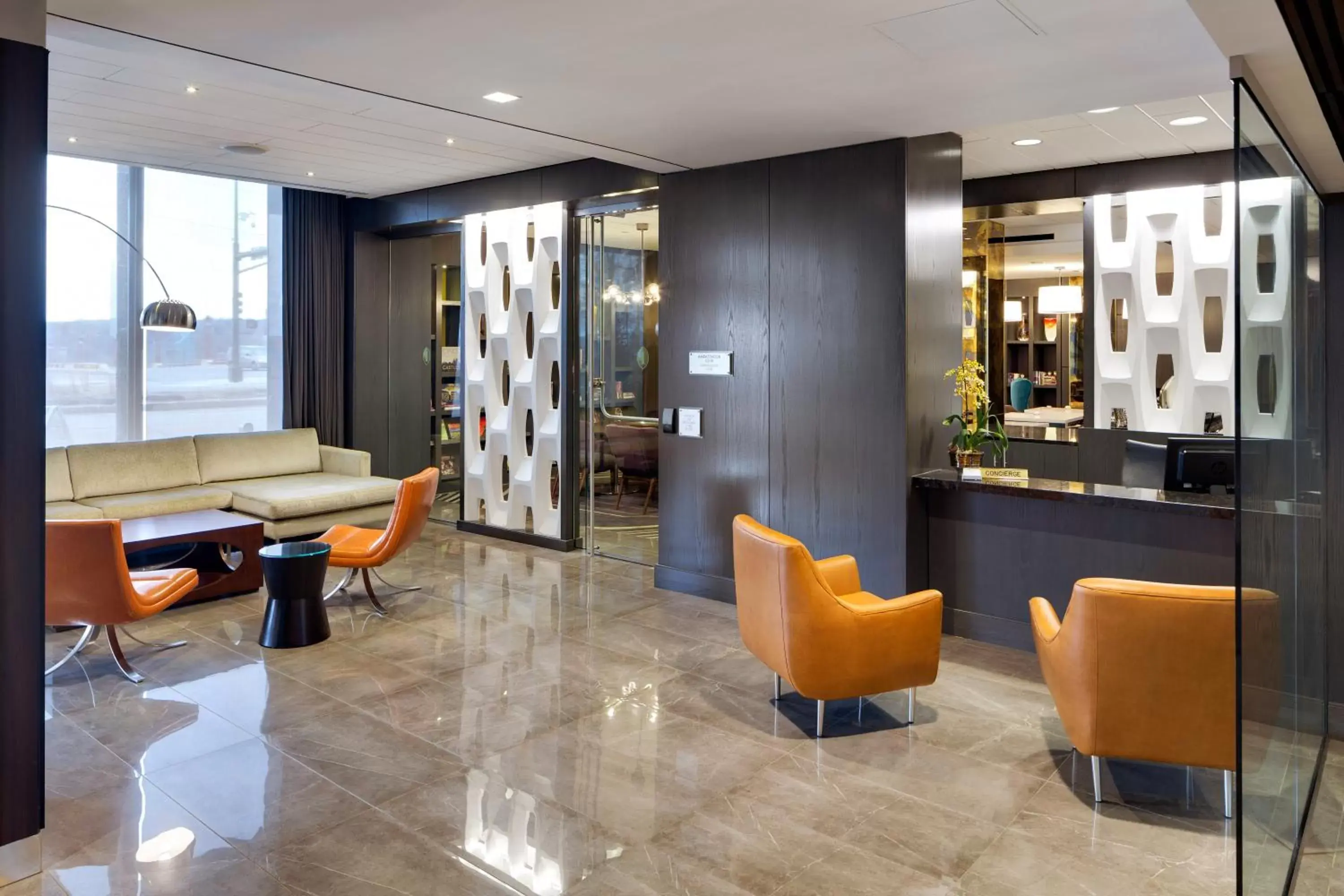 Property building, Lounge/Bar in InterContinental St. Paul Riverfront, an IHG Hotel