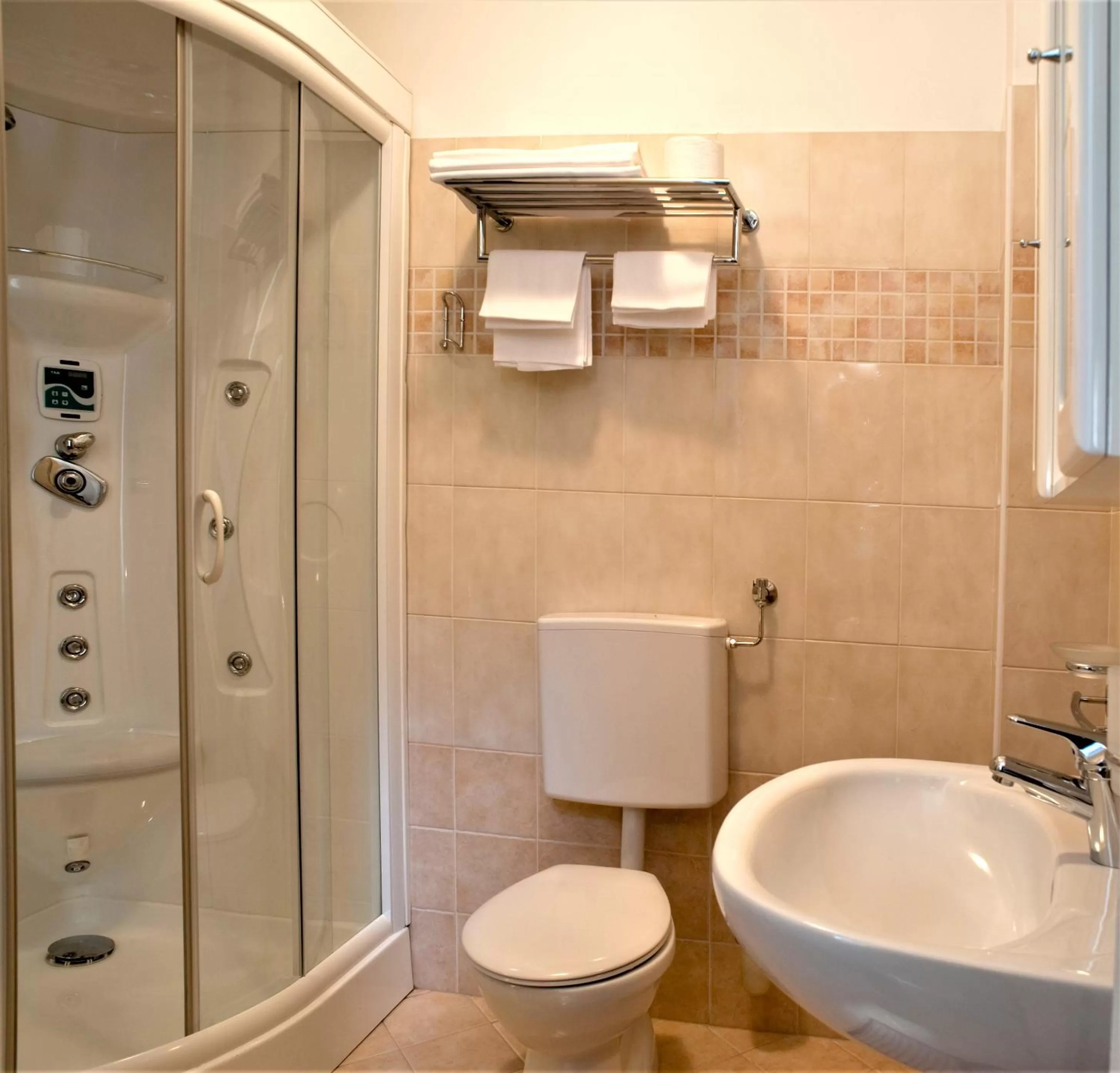 Bes Hotel Papa San Pellegrino Terme