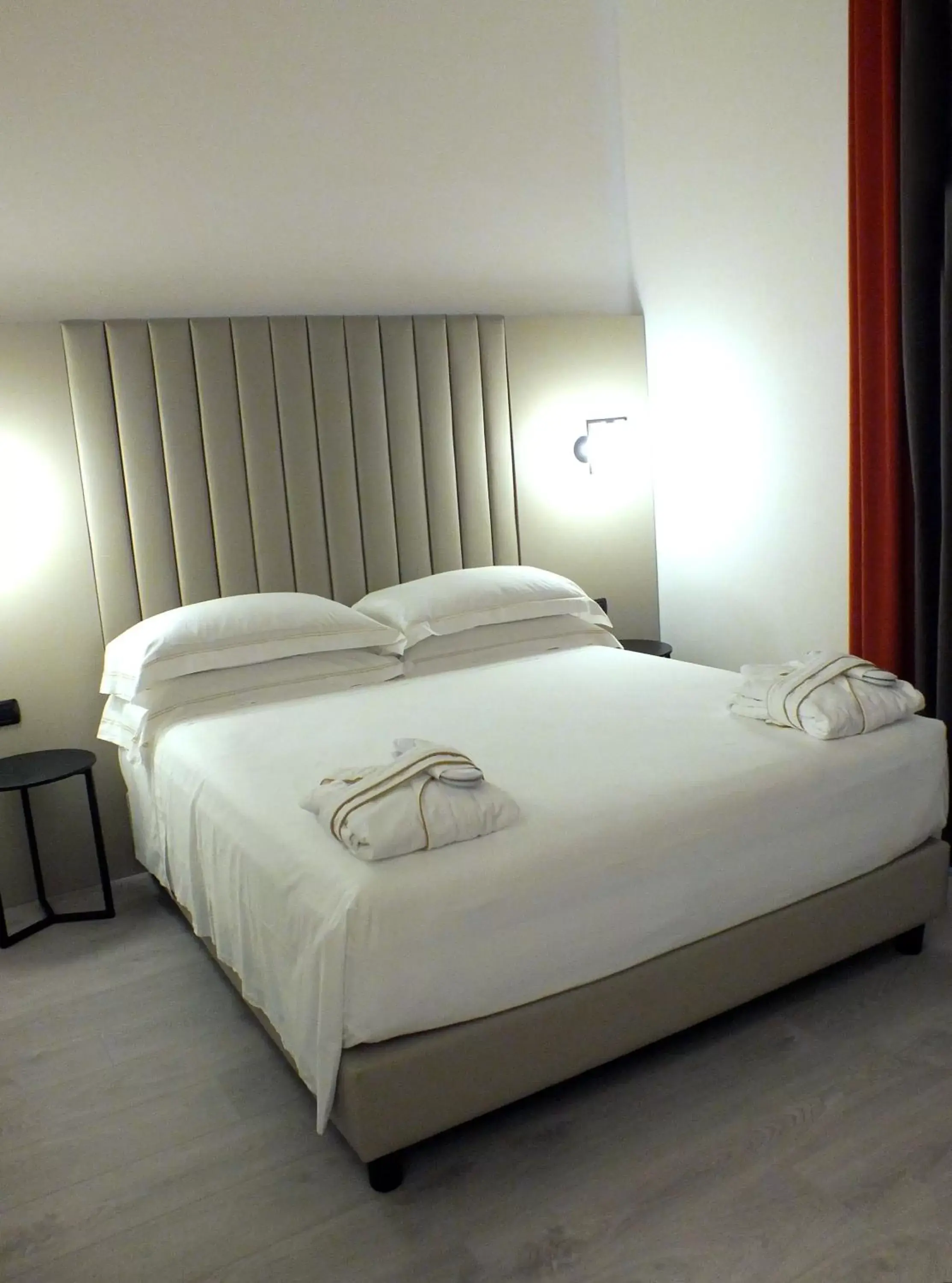 Bed in BB Hotels Smarthotel Derose