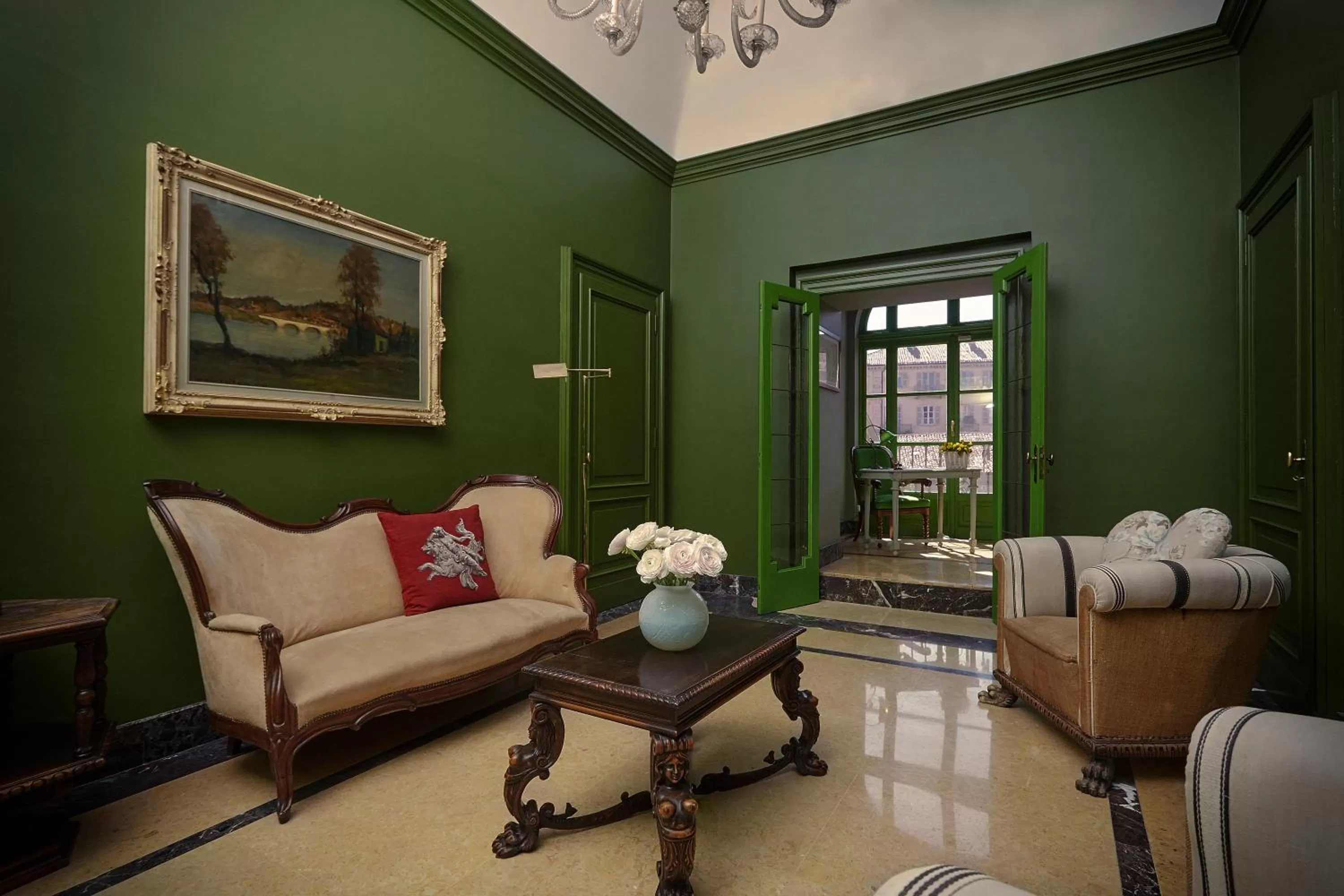 Seating Area in Look To