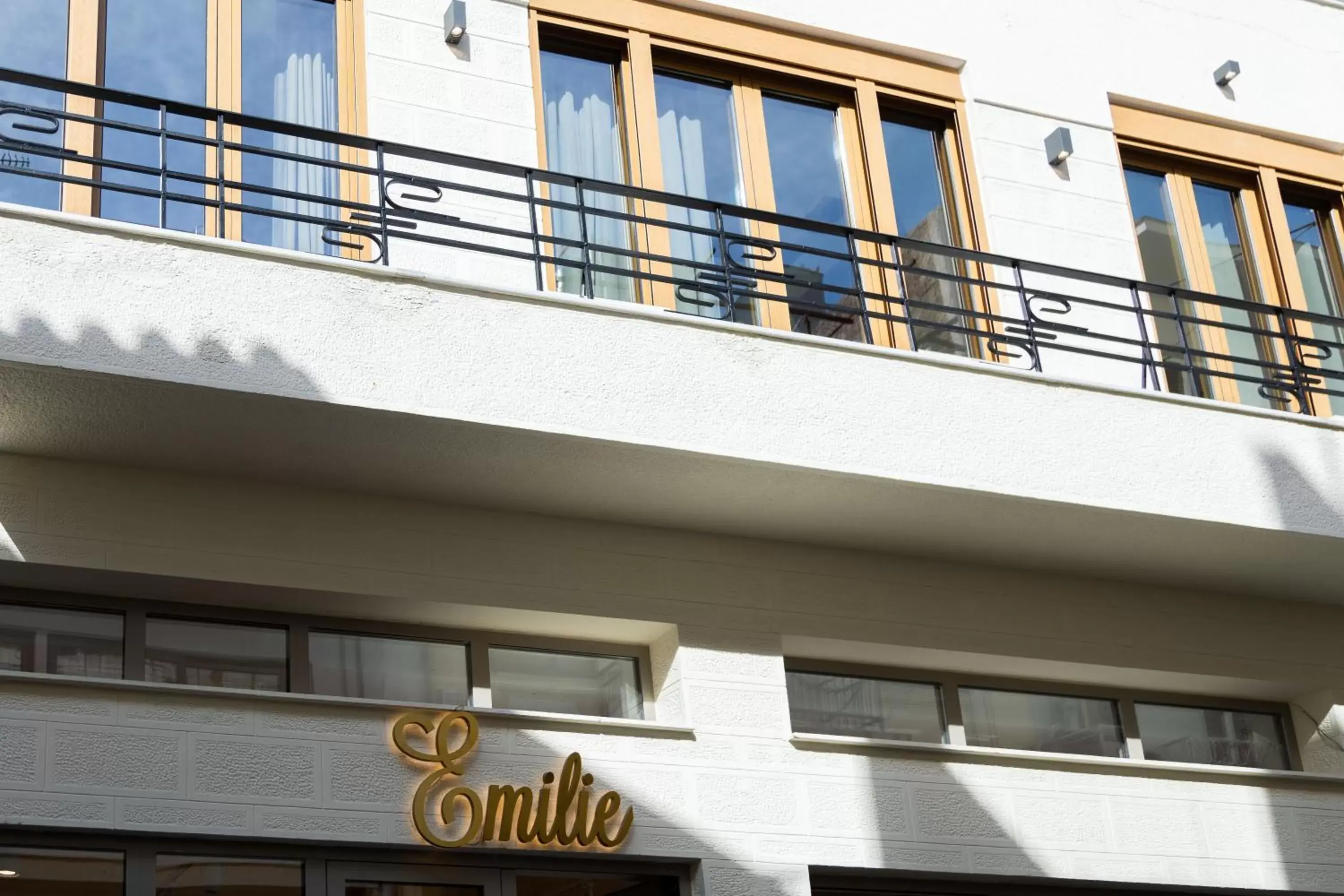 Property building in Athens Feeling Property building in Athens Feeling