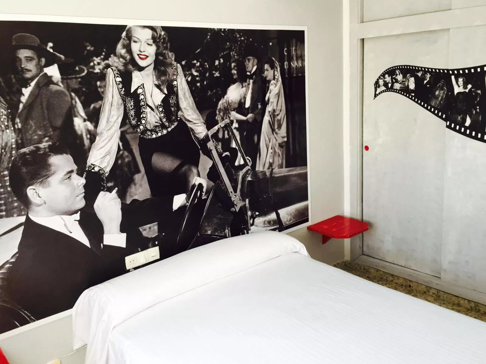 Photo of the whole room, Bed in Hotel Sur Utopia