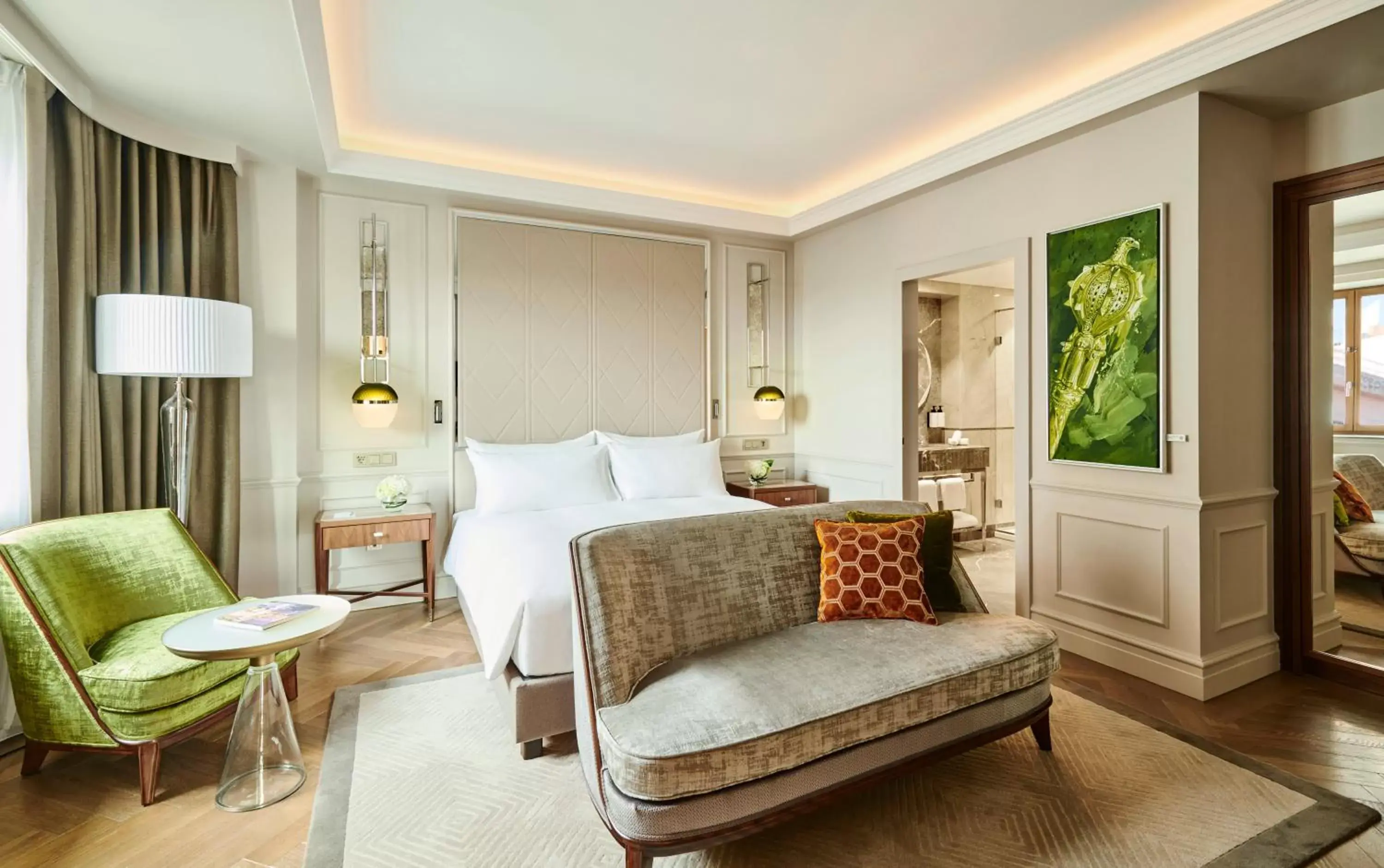 Bedroom, Seating Area in InterContinental Athenee Palace Bucharest, an IHG Hotel